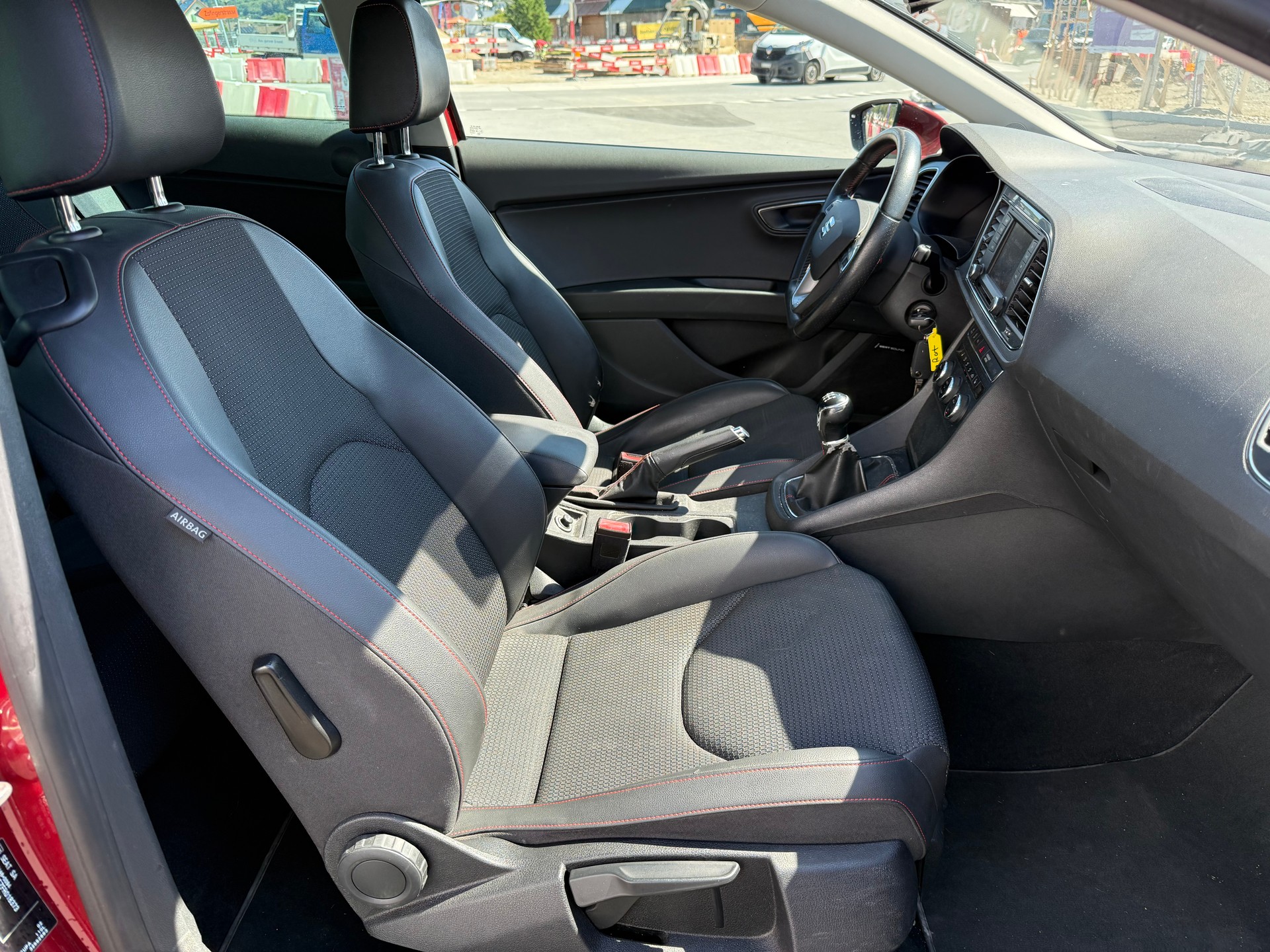 SEAT Leon SC 2.0 TDI FR-image-9