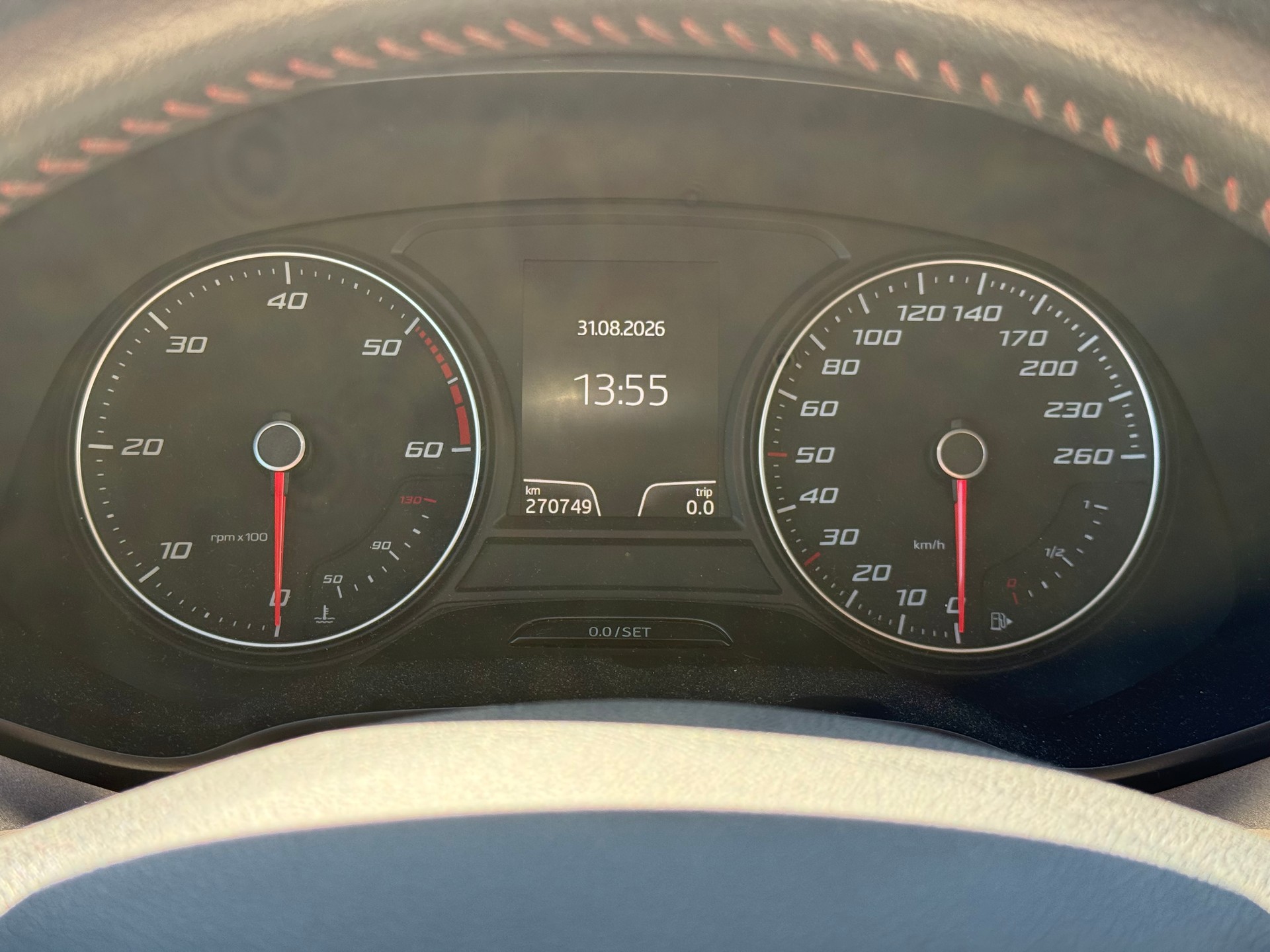 SEAT Leon SC 2.0 TDI FR-image-12
