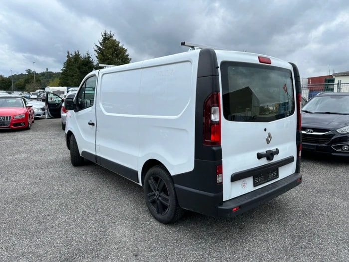 RENAULT Trafic 2.0 dCi 120 3.0t Access L1H1-image-5
