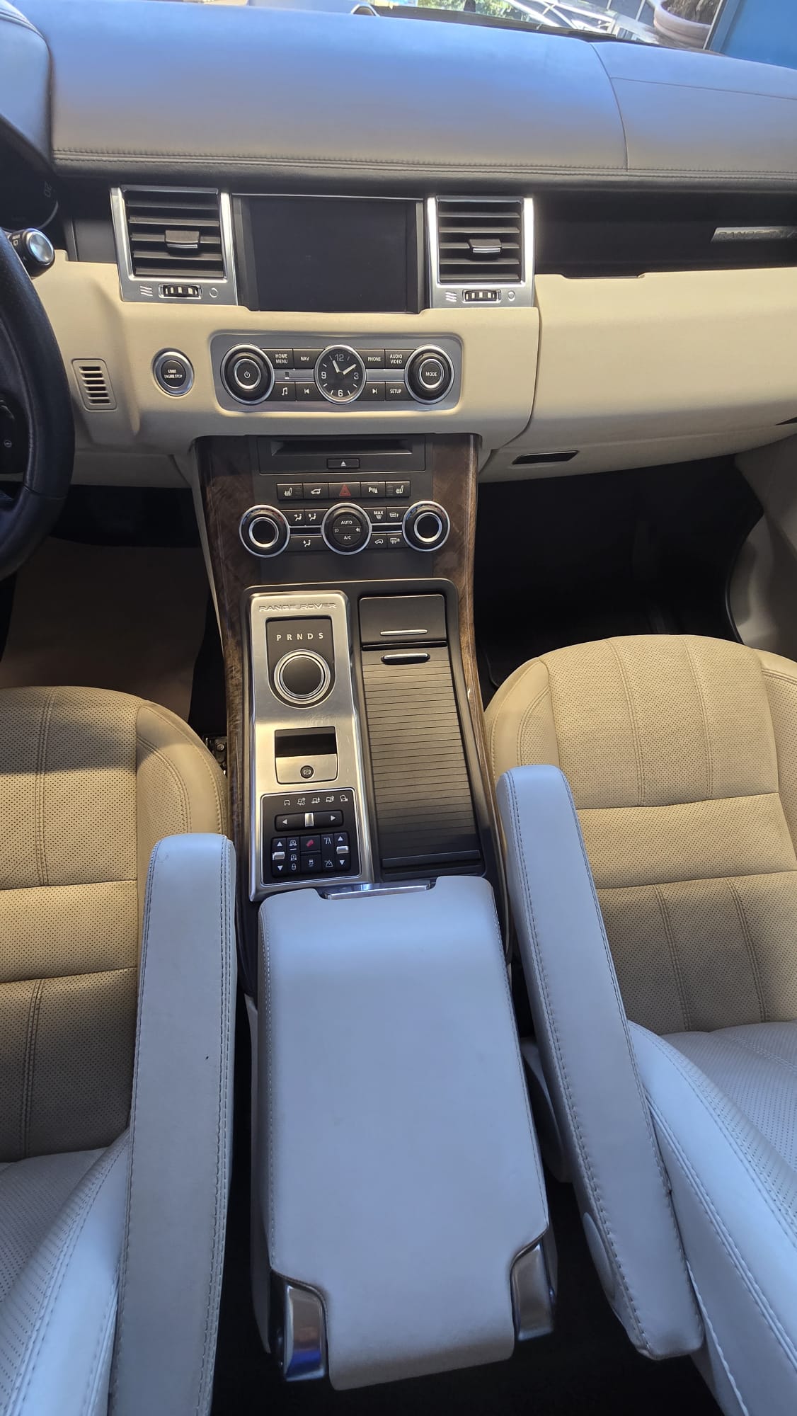LAND ROVER Range Rover Sport 3.0 TDV6 HSE Automatic-image-3