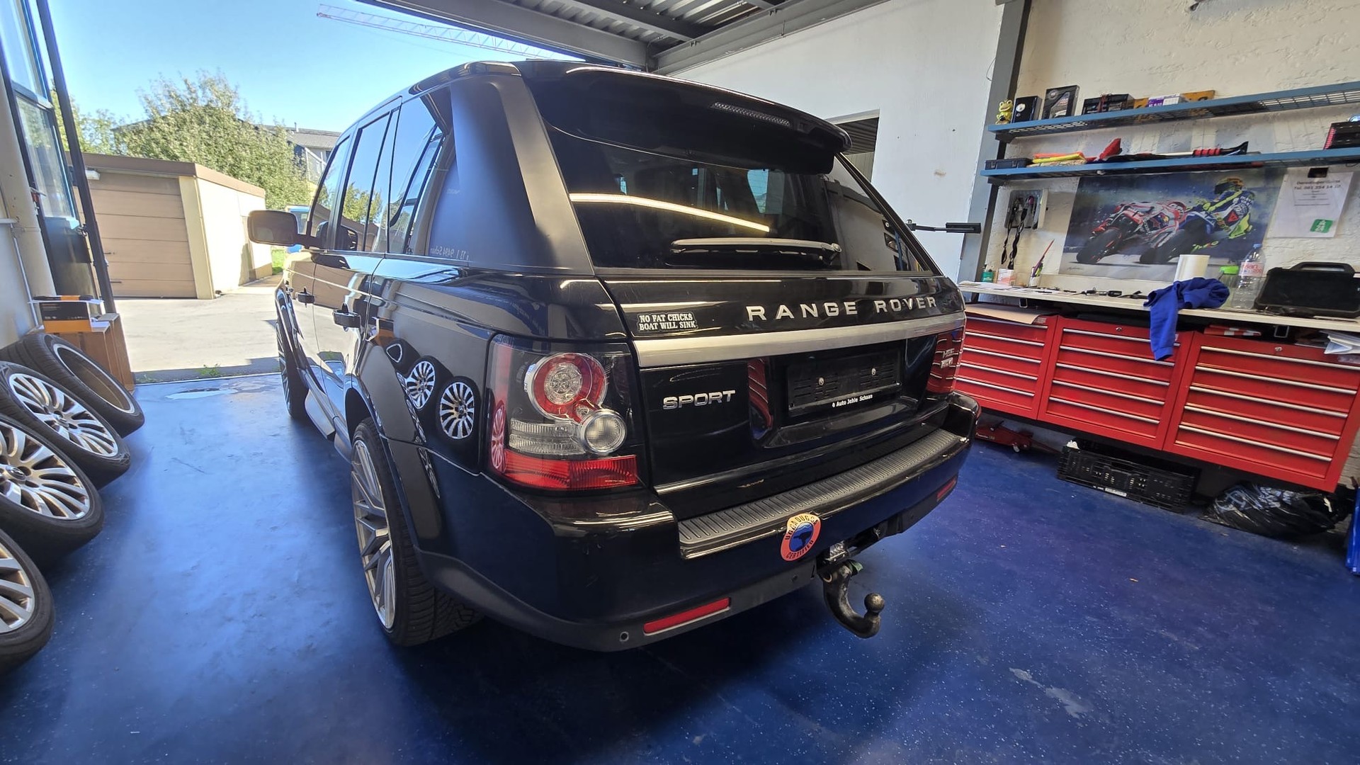 LAND ROVER Range Rover Sport 3.0 TDV6 HSE Automatic-image-6
