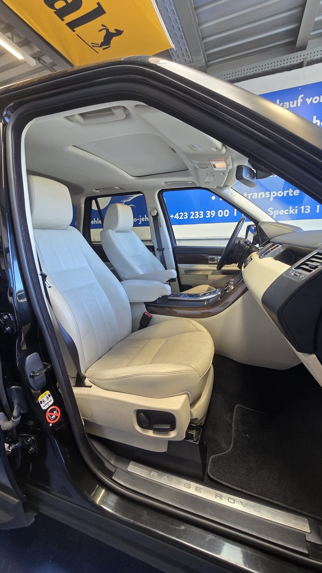 LAND ROVER Range Rover Sport 3.0 TDV6 HSE Automatic-image-11