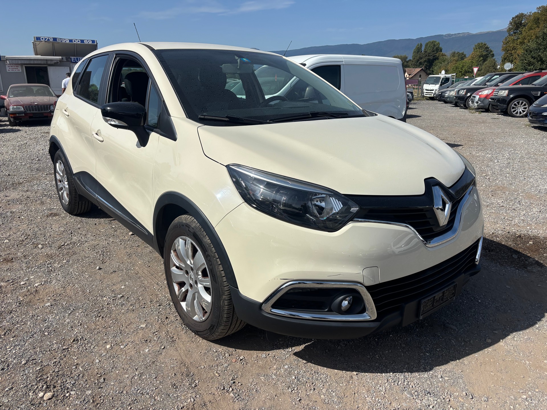 RENAULT Captur 1.5 dCi Dynamique-image-1
