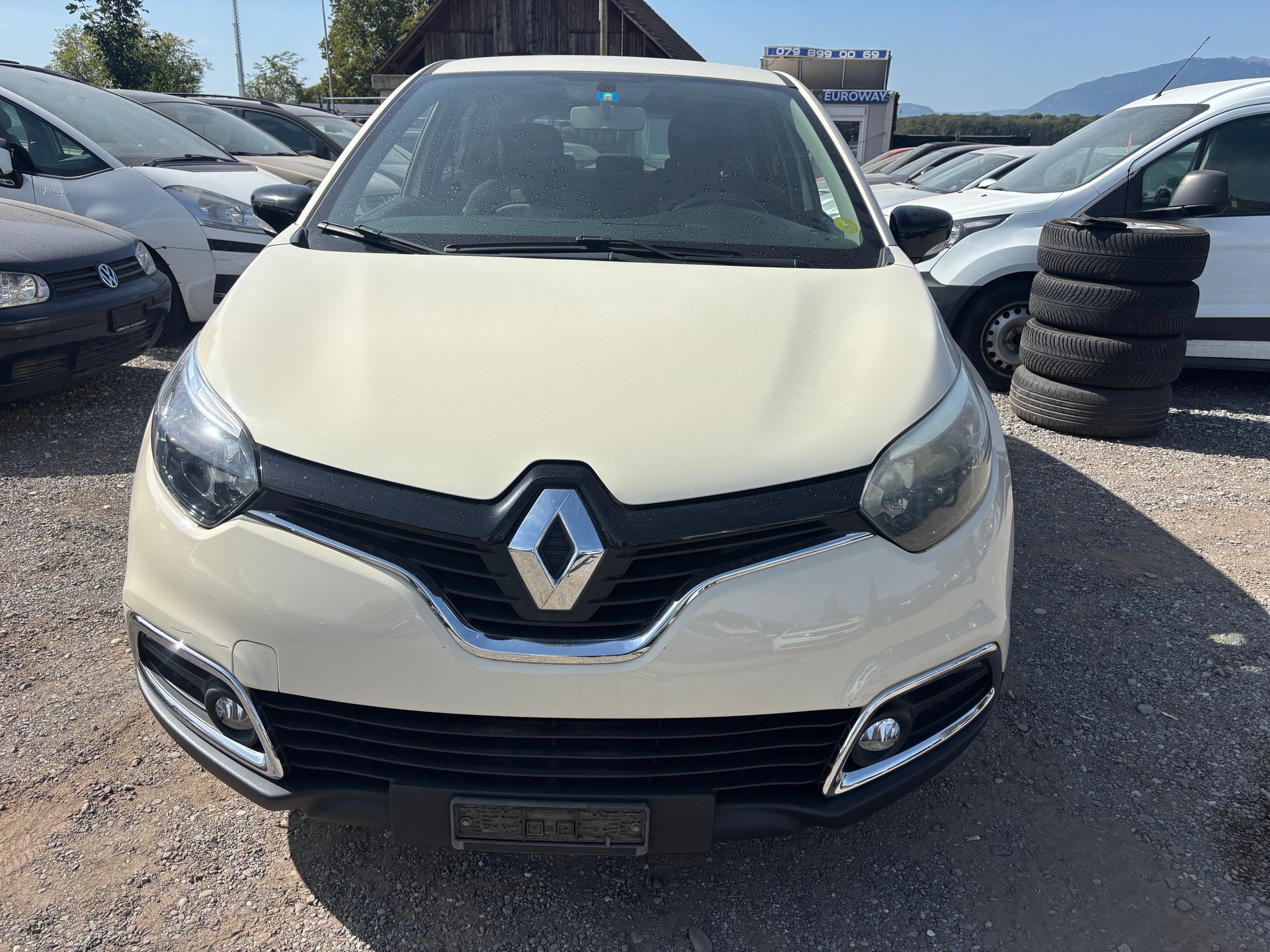 RENAULT Captur 1.5 dCi Dynamique-image-0