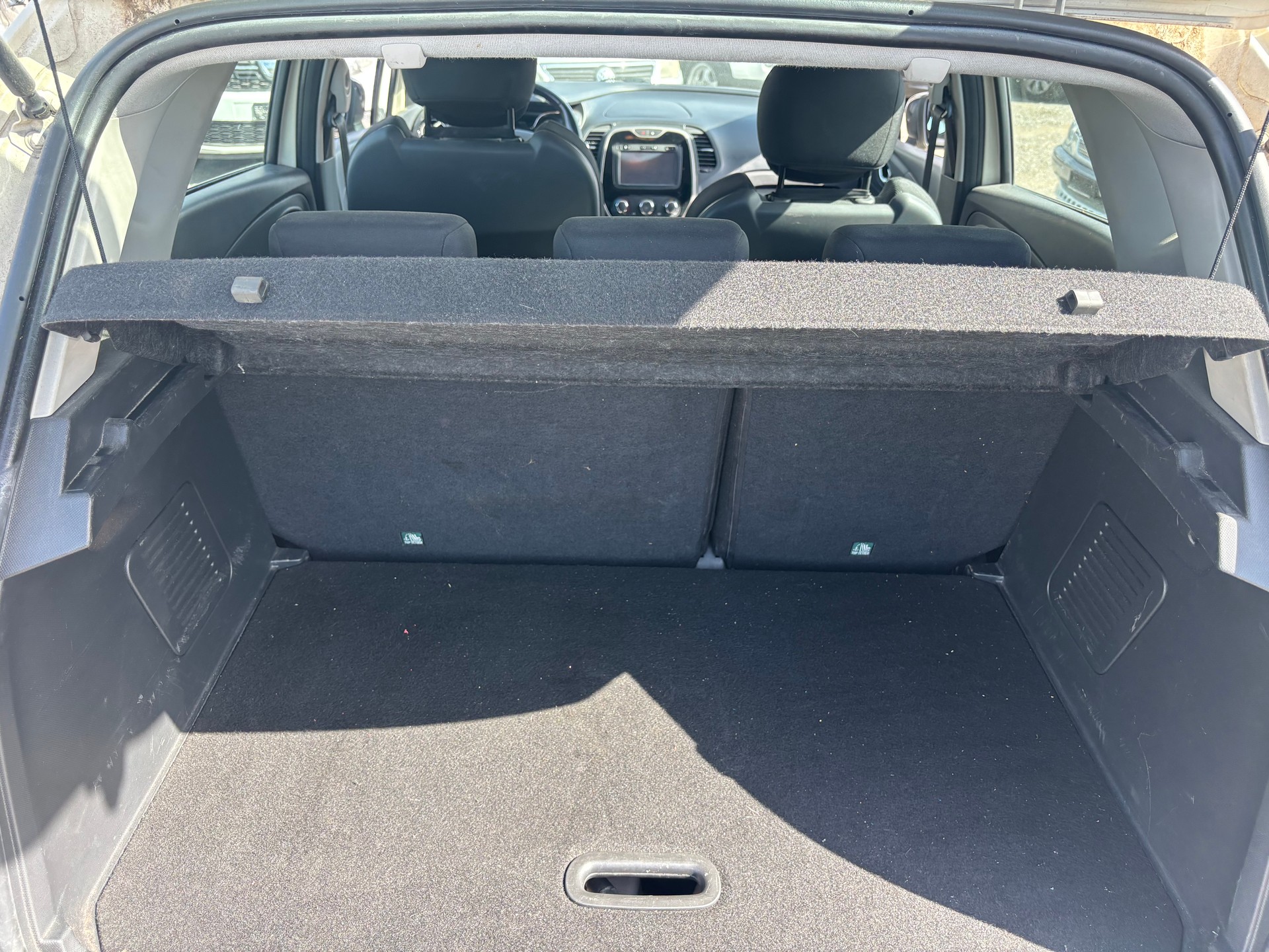 RENAULT Captur 1.5 dCi Dynamique-image-3