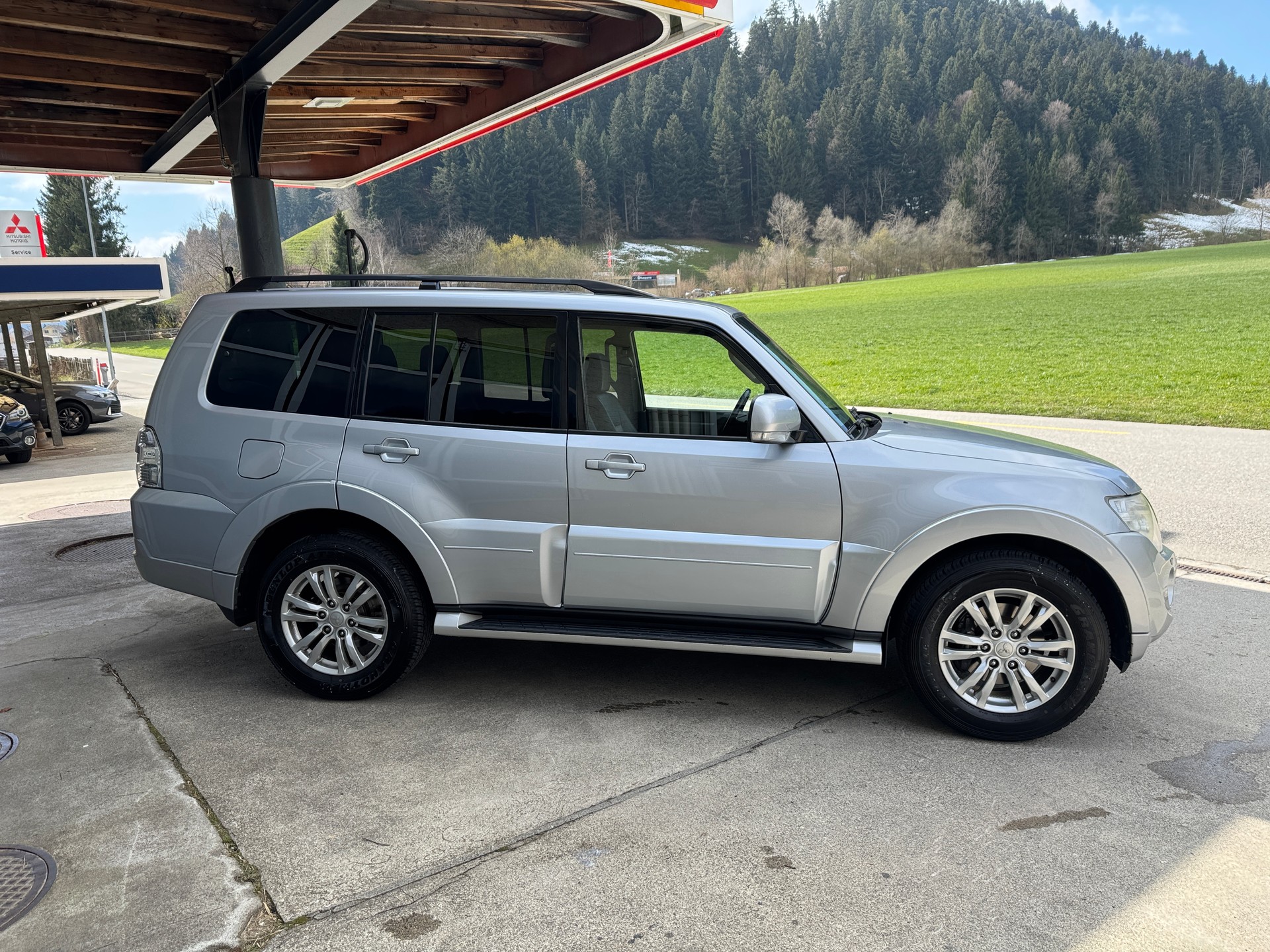 MITSUBISHI Pajero 3.2 DI-D Navigator Automatic-image-5