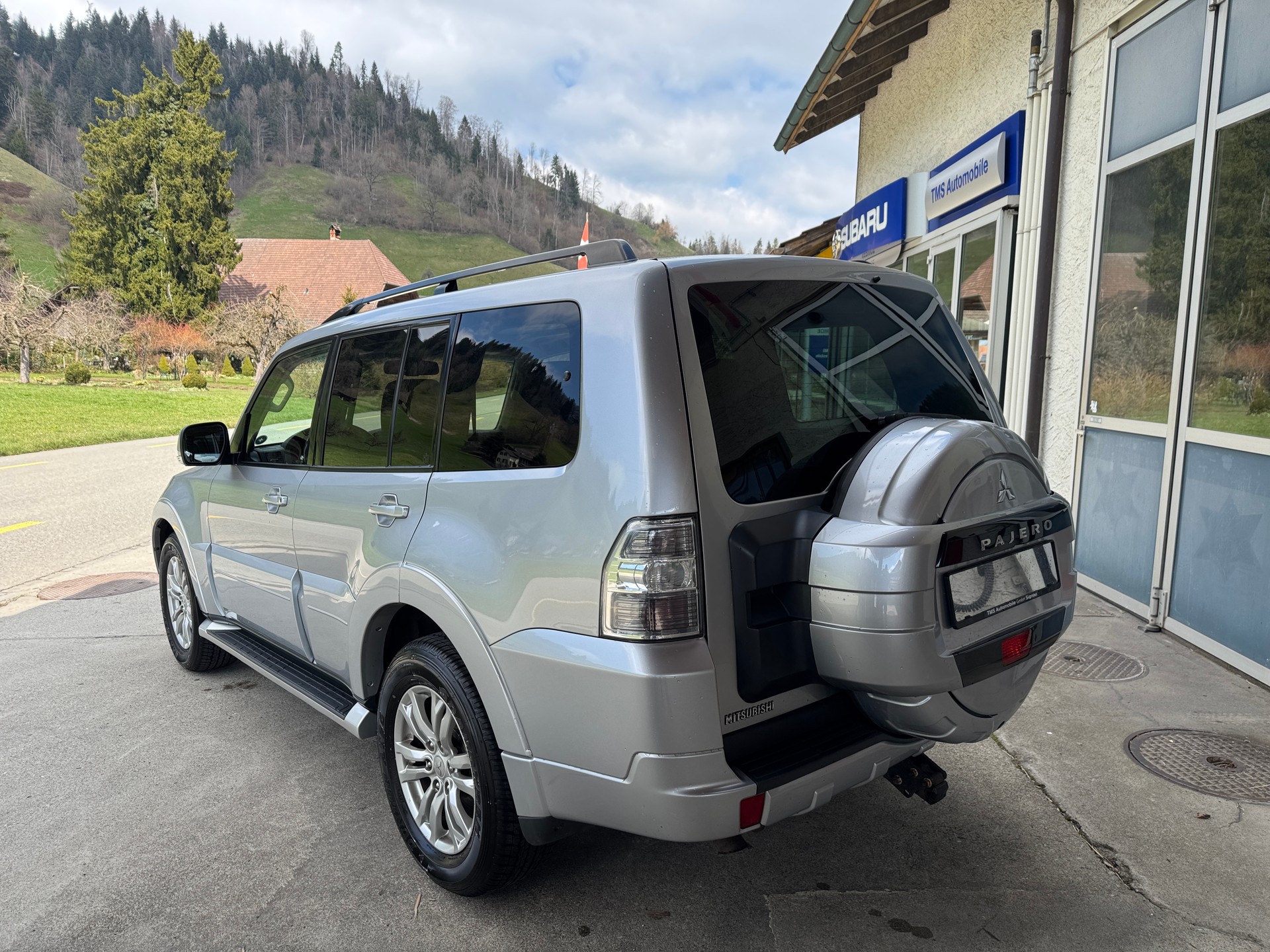 MITSUBISHI Pajero 3.2 DI-D Navigator Automatic-image-3