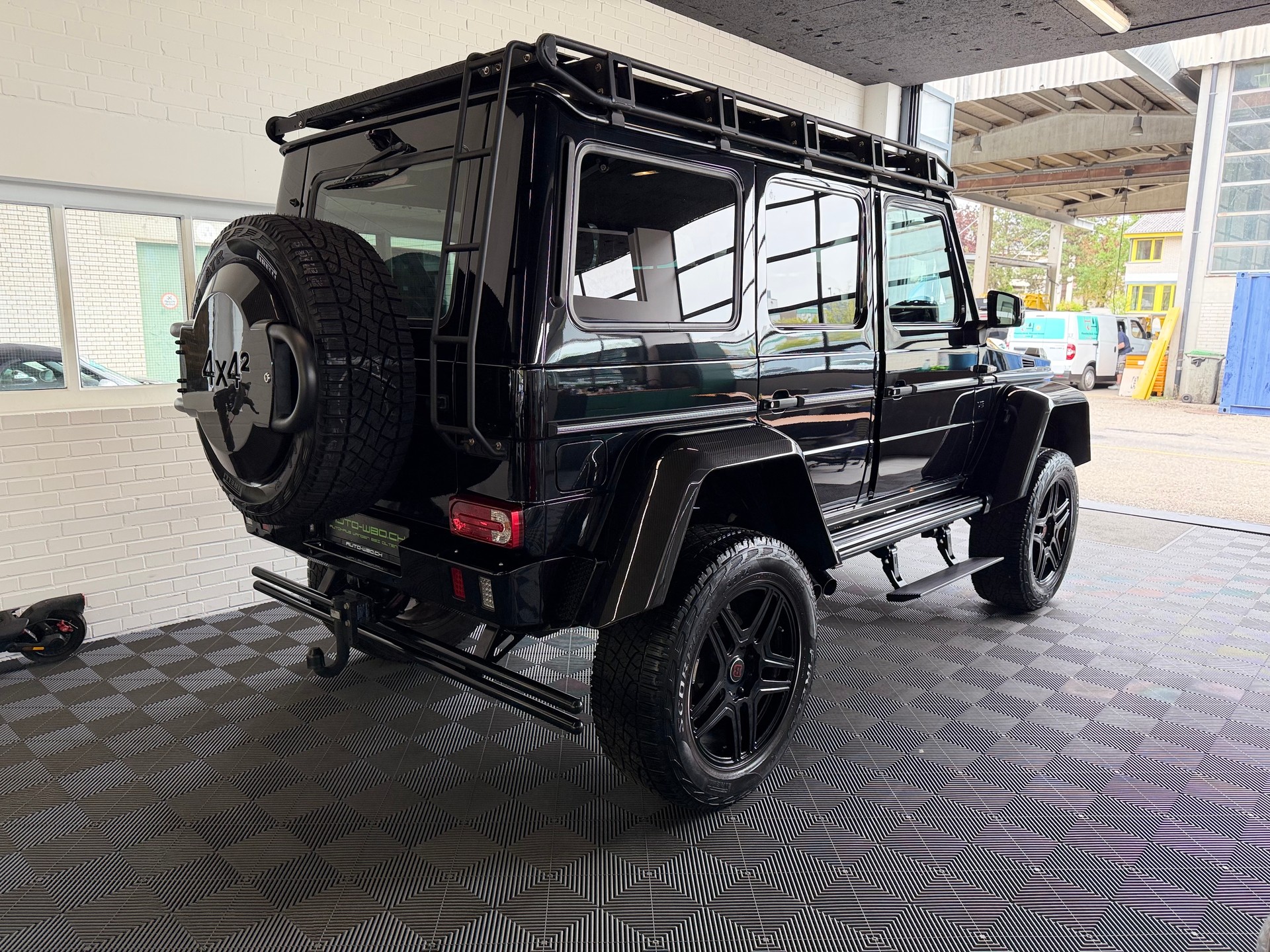 MERCEDES-BENZ G 500 4x42 4x42 7G-Tronic * BRABUS 500 PS * 4X4 *-image-2