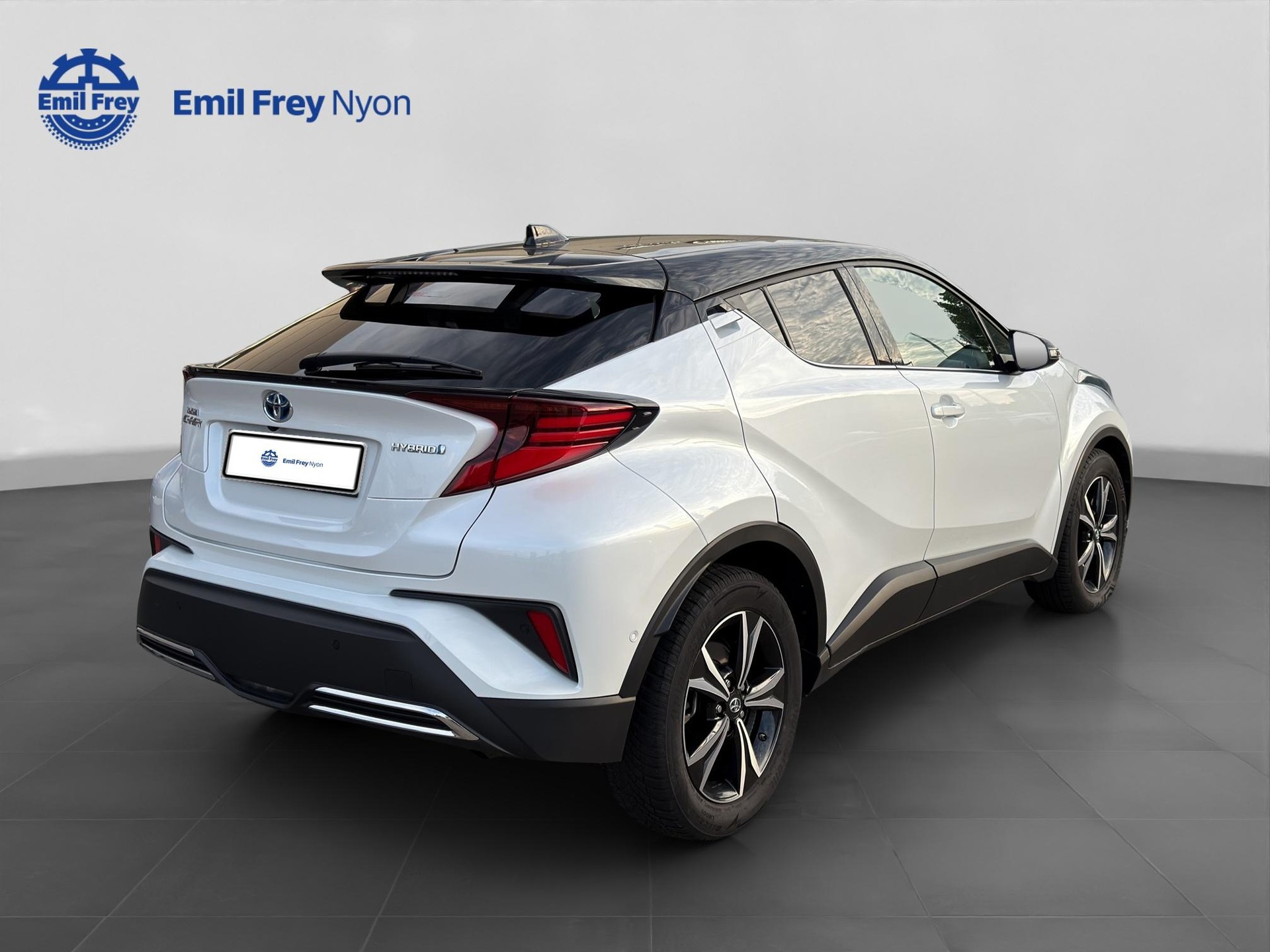 TOYOTA C-HR 2.0 VVTi HSD Move-image-5