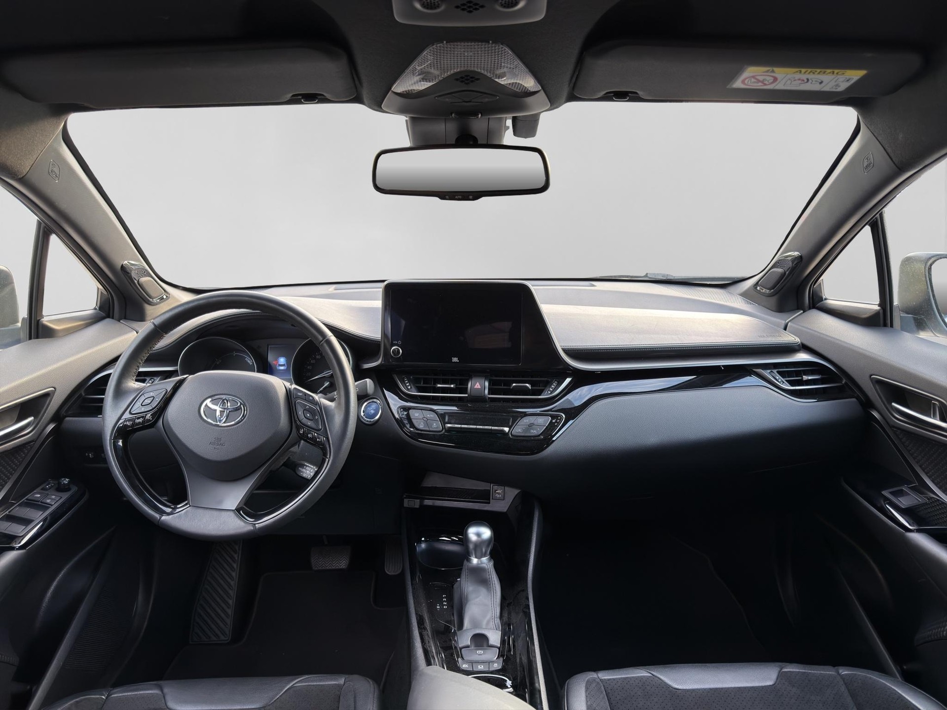 TOYOTA C-HR 2.0 VVTi HSD Move-image-7