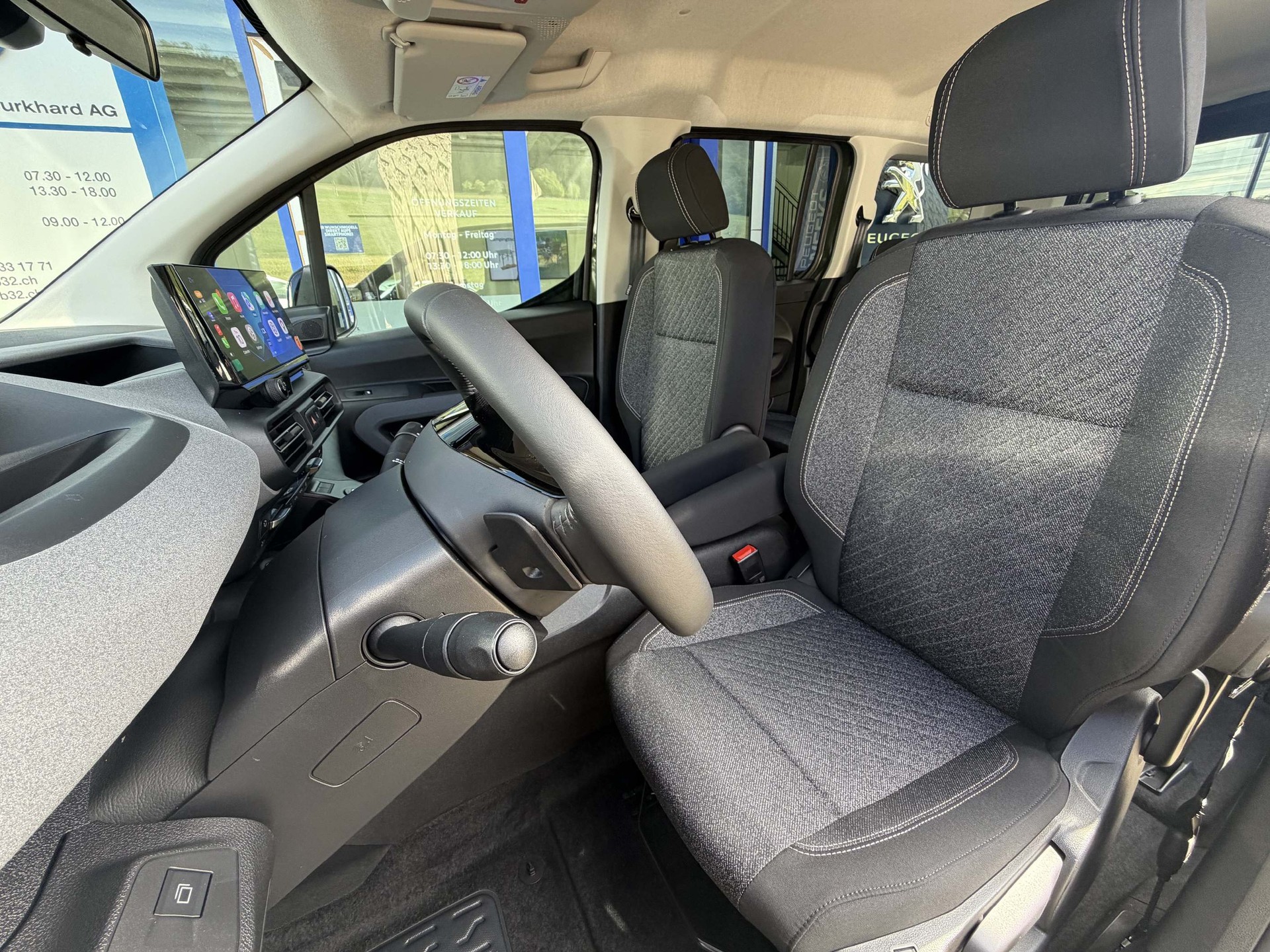 PEUGEOT Rifter Long 1.5 HDi 7-Plätzer Family Edition 1.9% Leasing-image-8