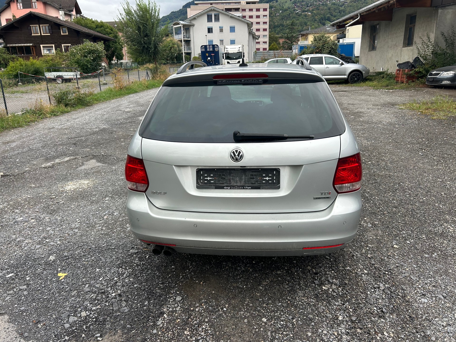 VW Golf Variant 1.6 TDI Team 4Motion-image-5