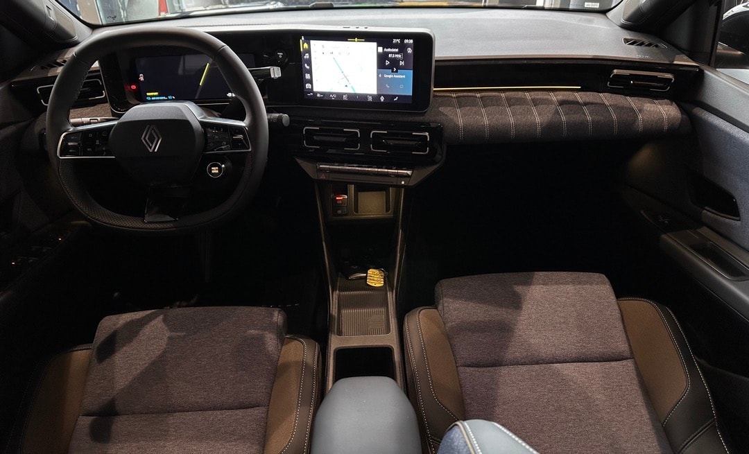 RENAULT R5 E-Tech Comfort Range 52 kWh Techno-image-7