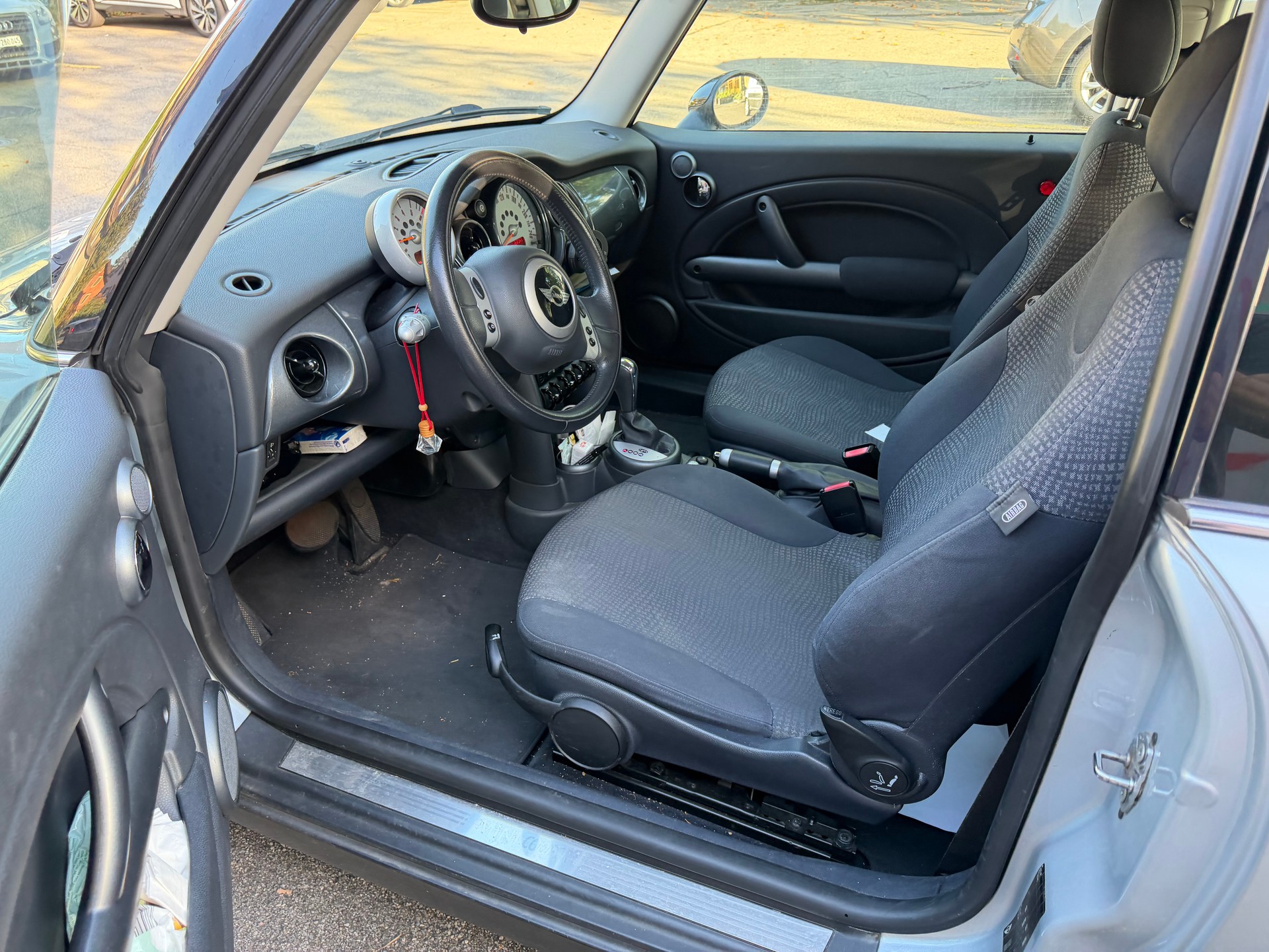 MINI Cooper-image-9
