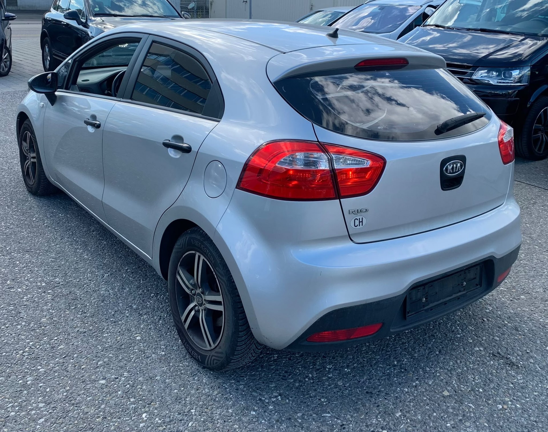 KIA 1.25 CVVT (Klima * Alufelgen * Radio CD * Multilenkrad * BO5)-image-6