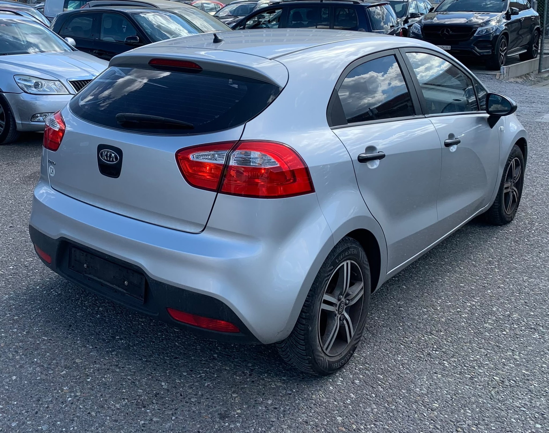 KIA 1.25 CVVT (Klima * Alufelgen * Radio CD * Multilenkrad * BO5)-image-5