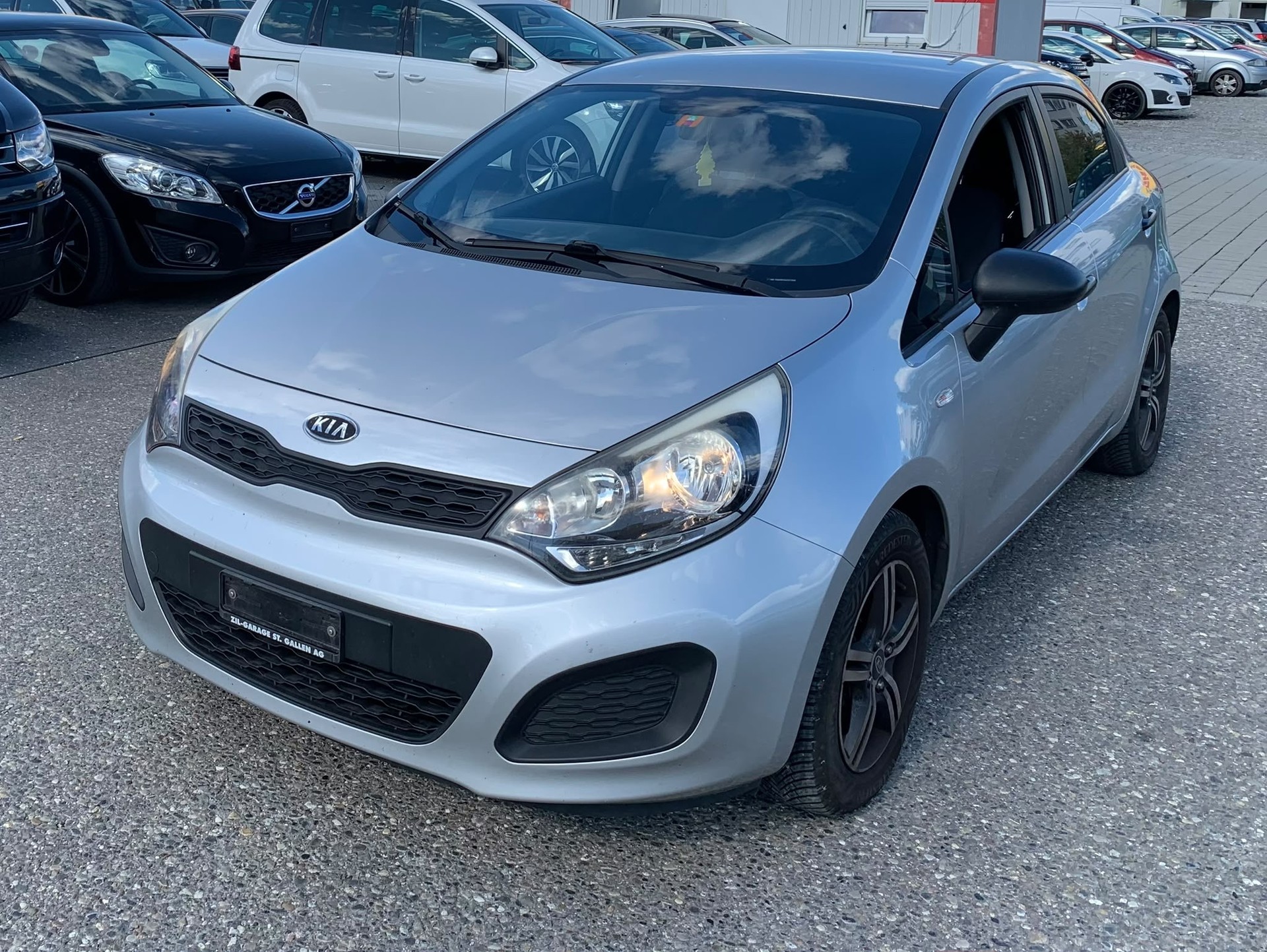 KIA 1.25 CVVT (Klima * Alufelgen * Radio CD * Multilenkrad * BO5)-image-0