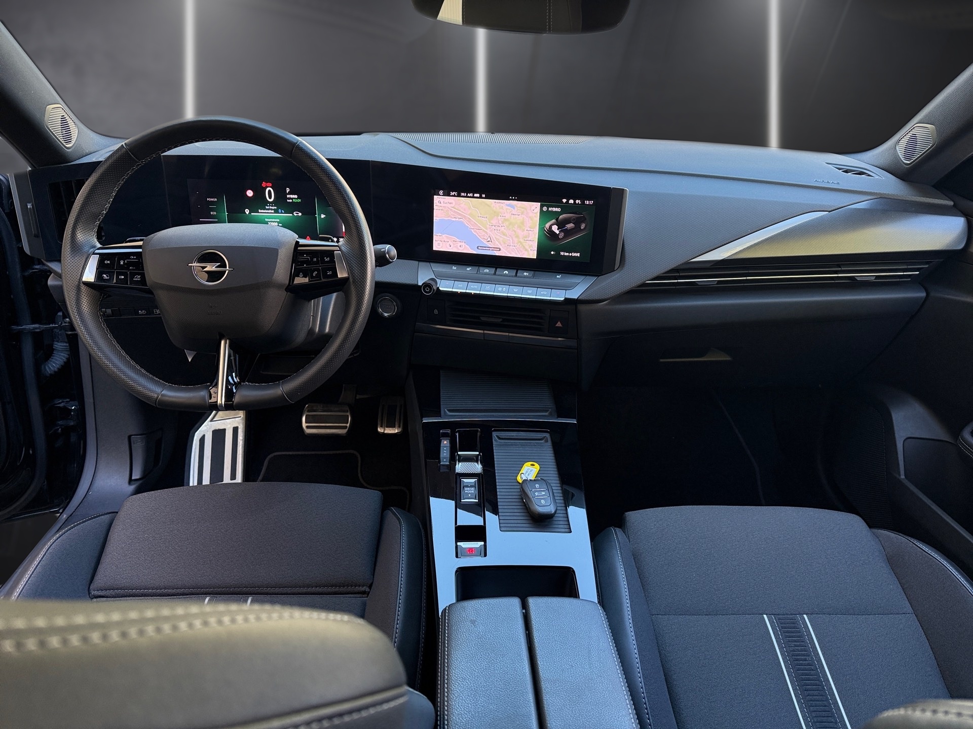 OPEL Astra 1.6 PHEV Turbo Swiss Plus A-image-9