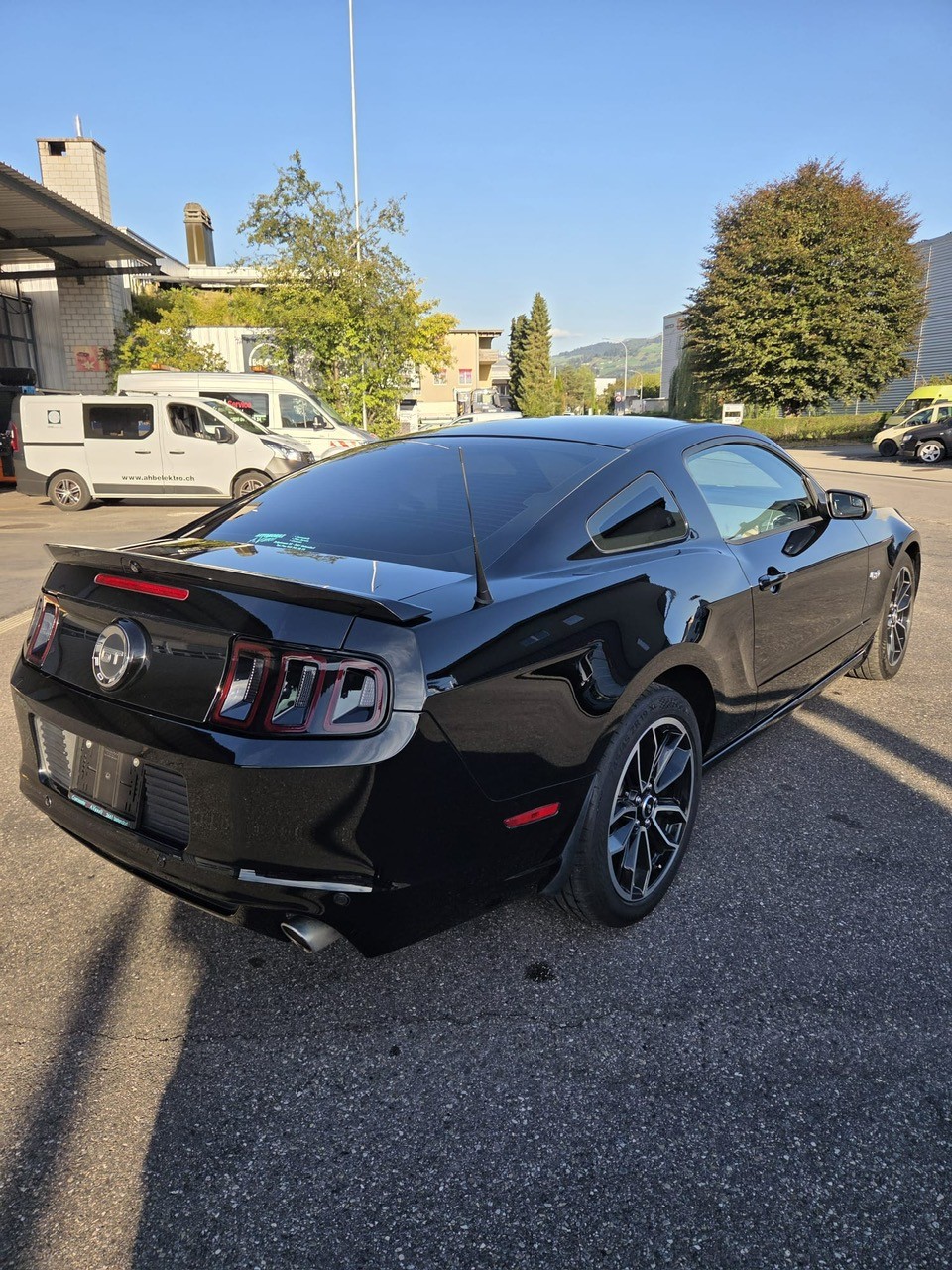 FORD MUSTANG-image-2