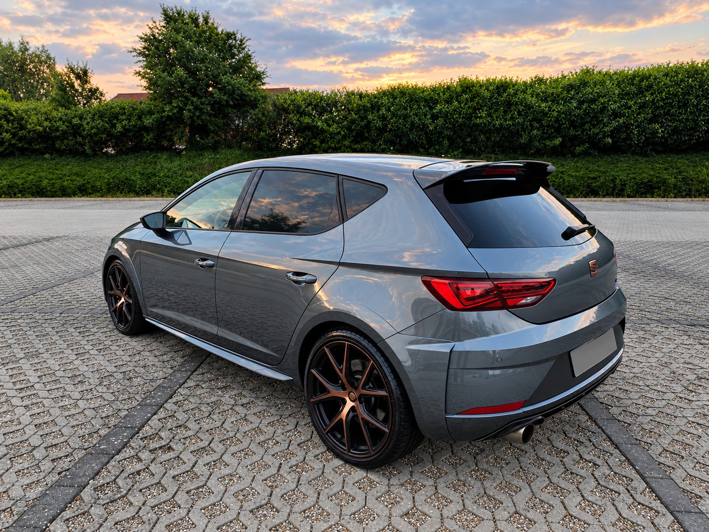 SEAT Leon 2.0 TSI Cupra R Handschalter 🔥🧨-image-4