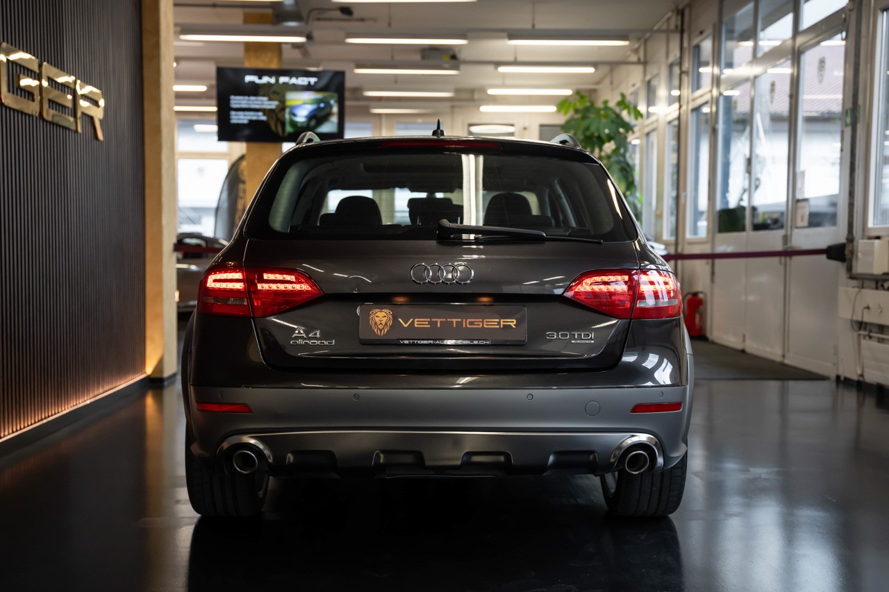 AUDI A4 allroad 3.0 TDI quattro-image-4