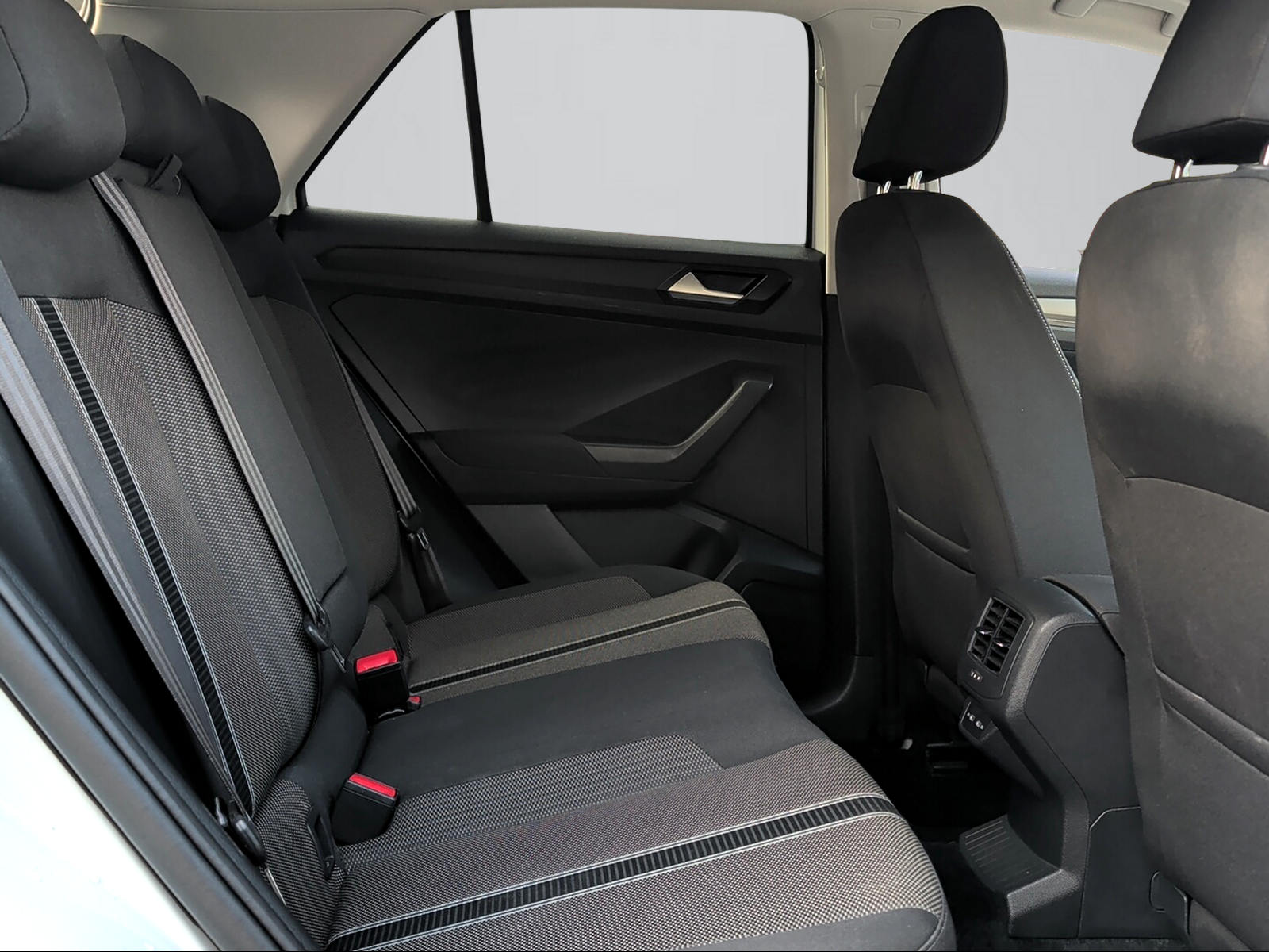 VW T-Roc 1.5 TSI EVO Advance DSG-image-7