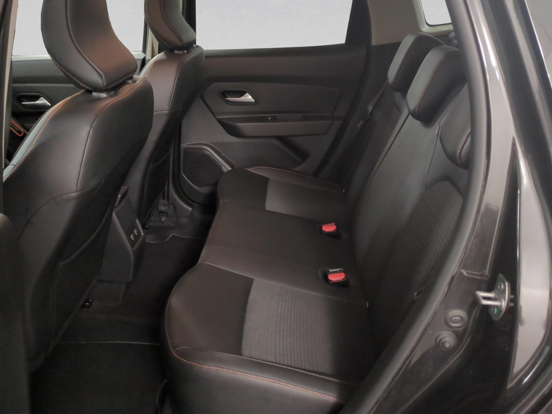 DACIA Duster TCe 150 Extreme 4x4-image-14