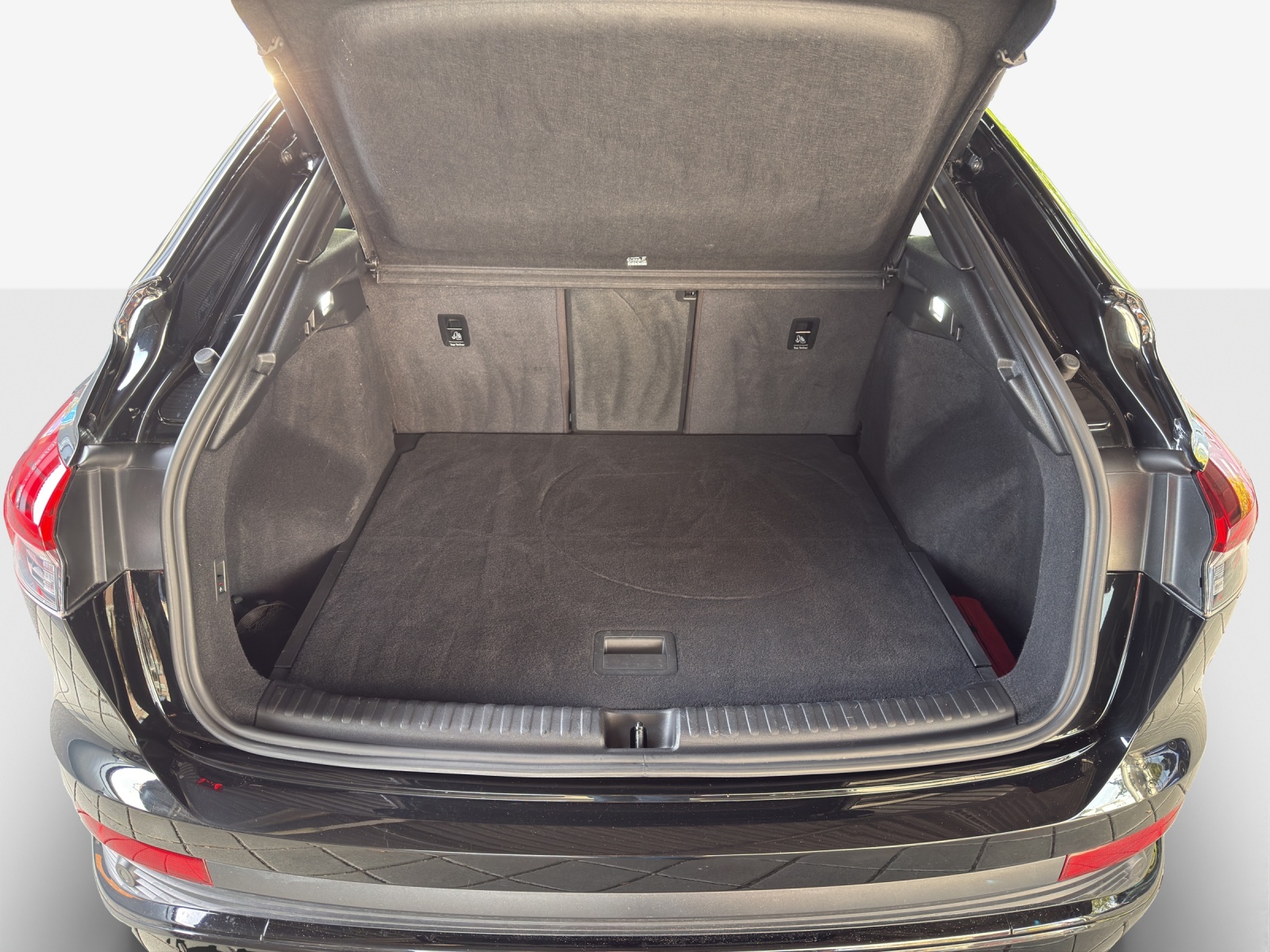 AUDI Q4 Sportback e-tron 50 quattro-image-13