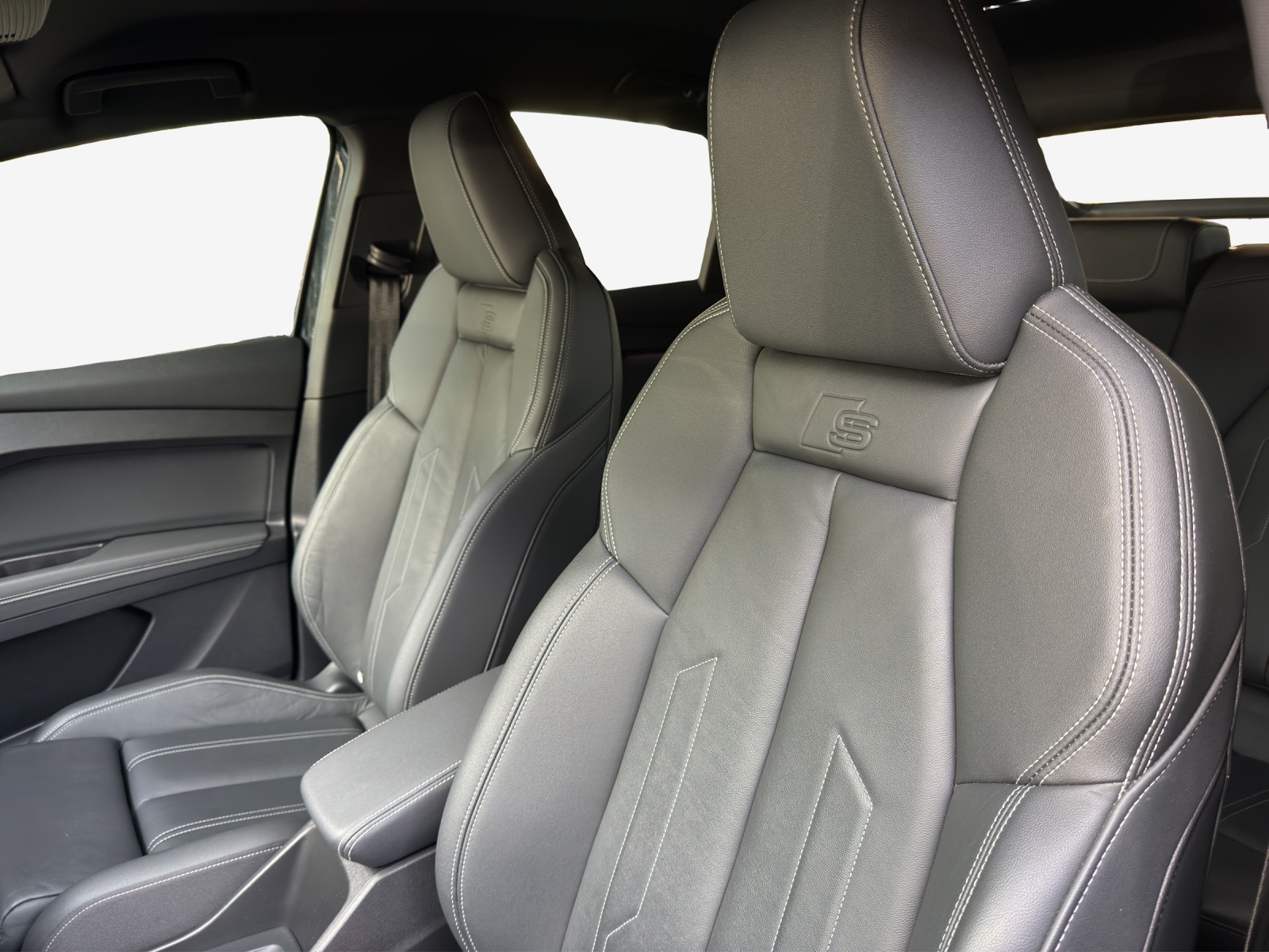 AUDI Q4 Sportback e-tron 50 quattro-image-16