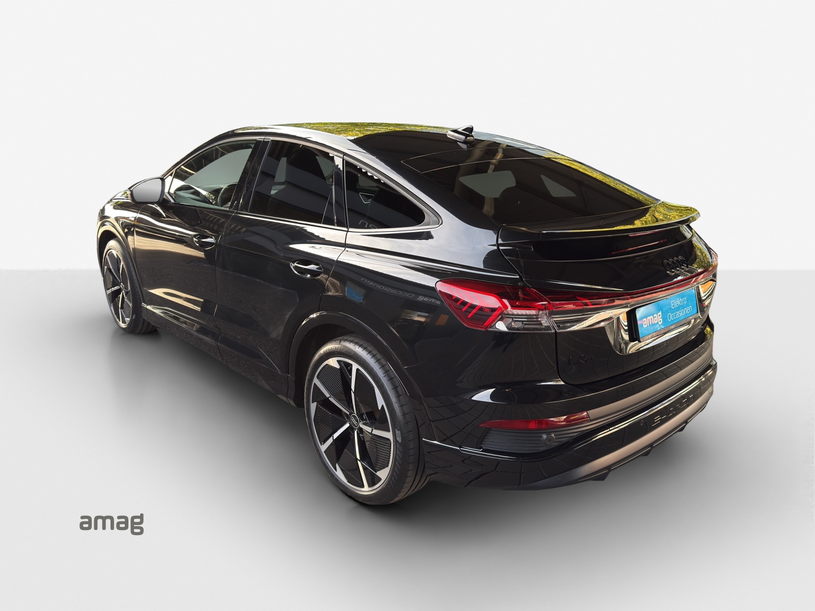 AUDI Q4 Sportback e-tron 50 quattro-image-2