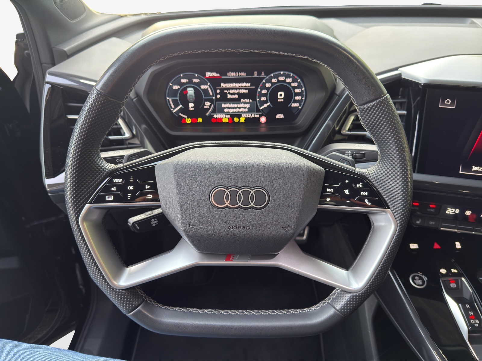AUDI Q4 Sportback e-tron 50 quattro-image-10