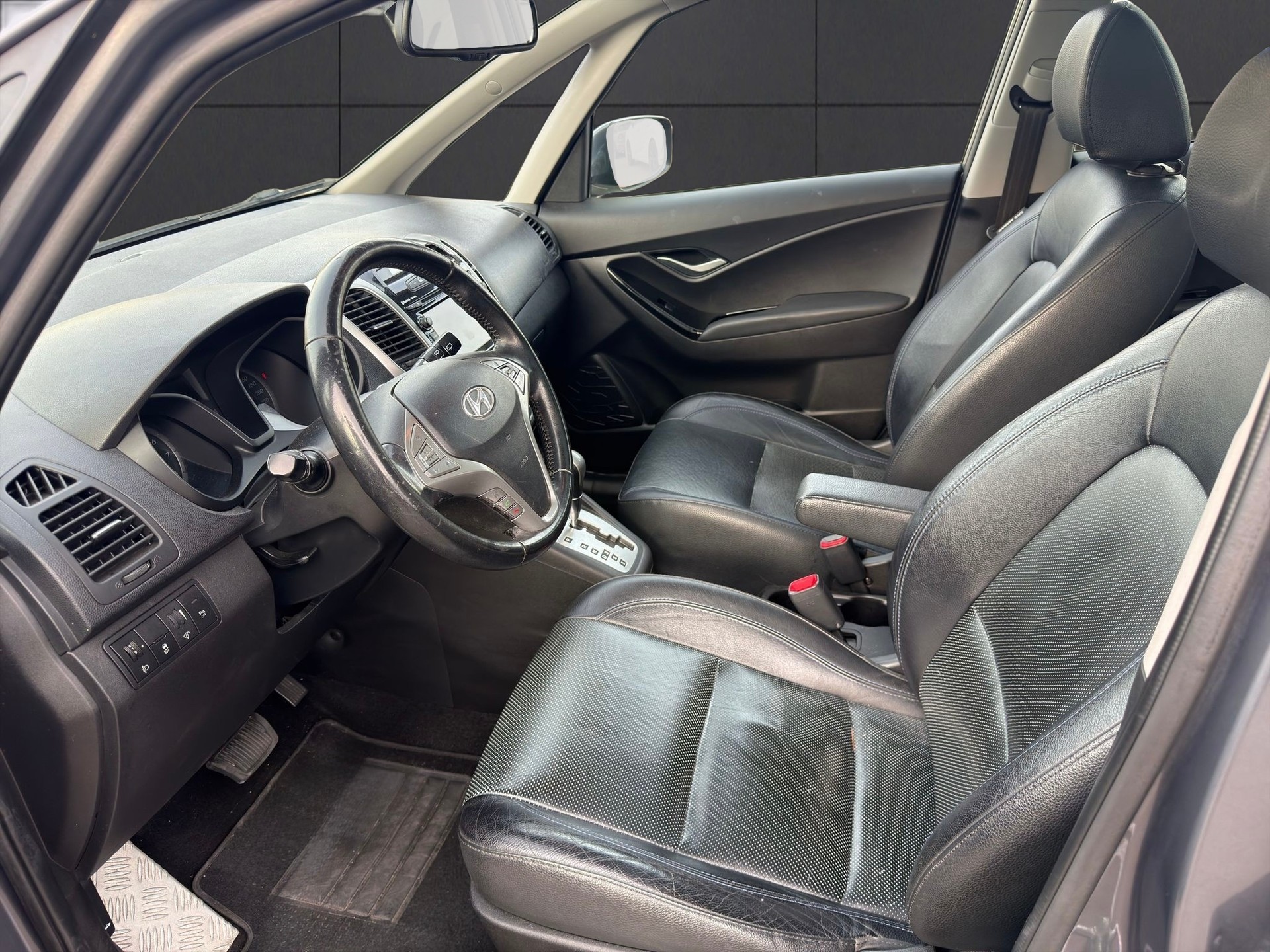HYUNDAI iX20 1.6 Premium Automatic-image-8