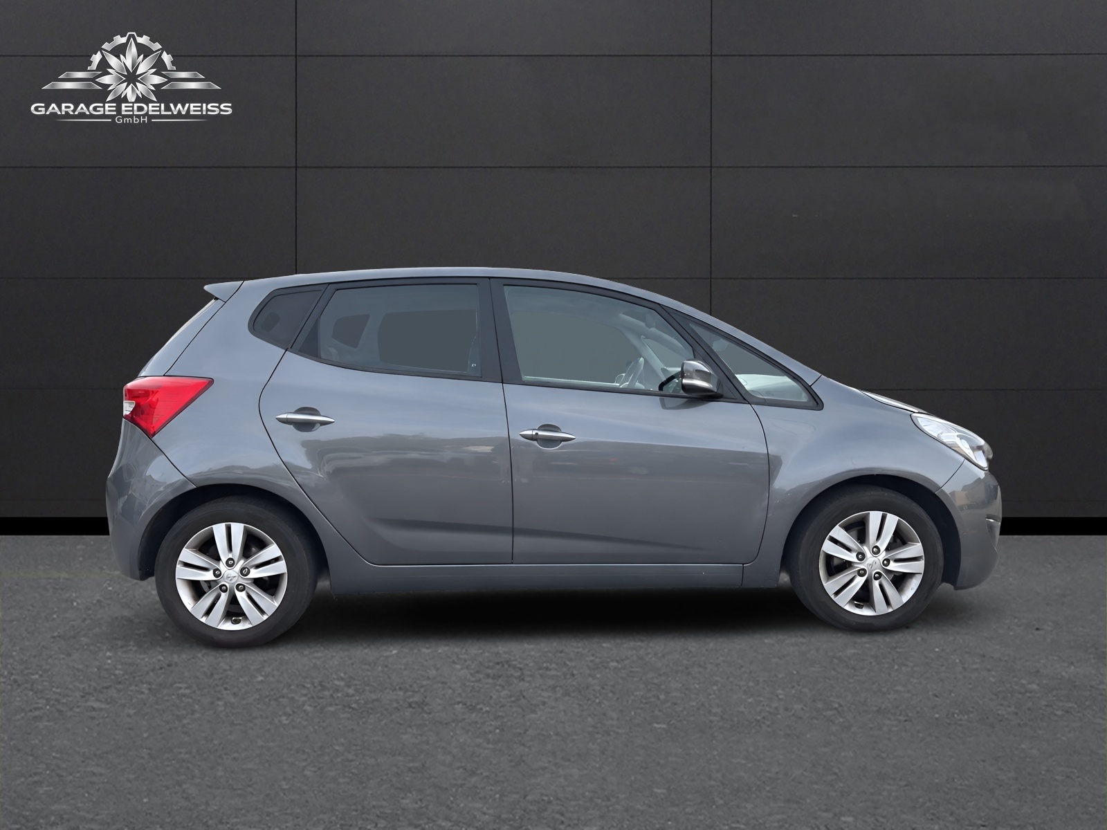 HYUNDAI iX20 1.6 Premium Automatic-image-5
