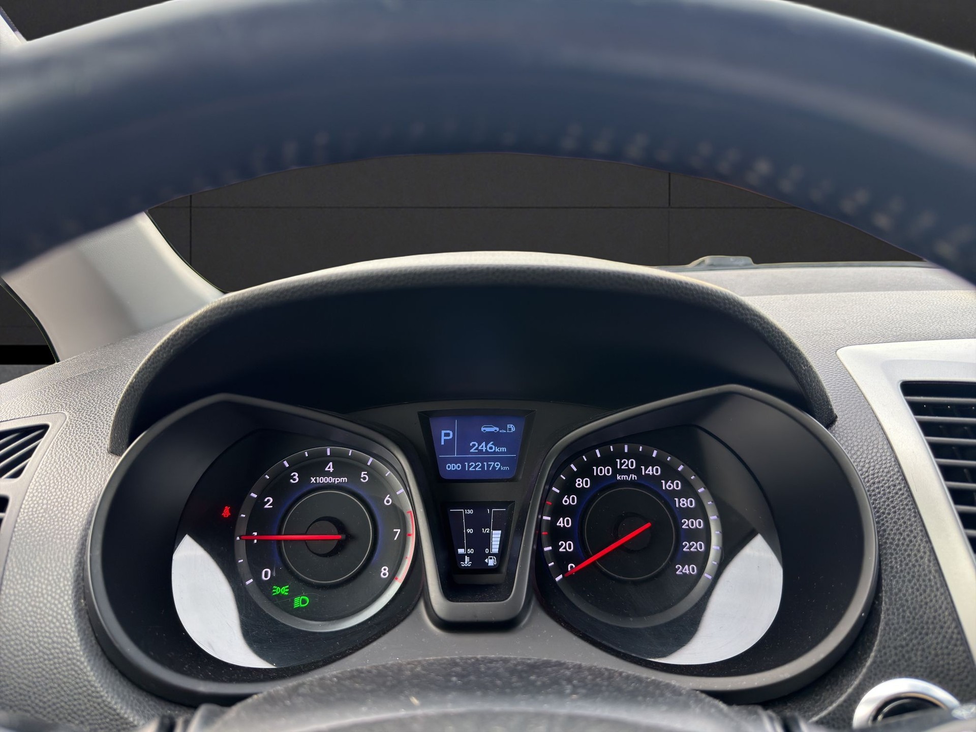 HYUNDAI iX20 1.6 Premium Automatic-image-12
