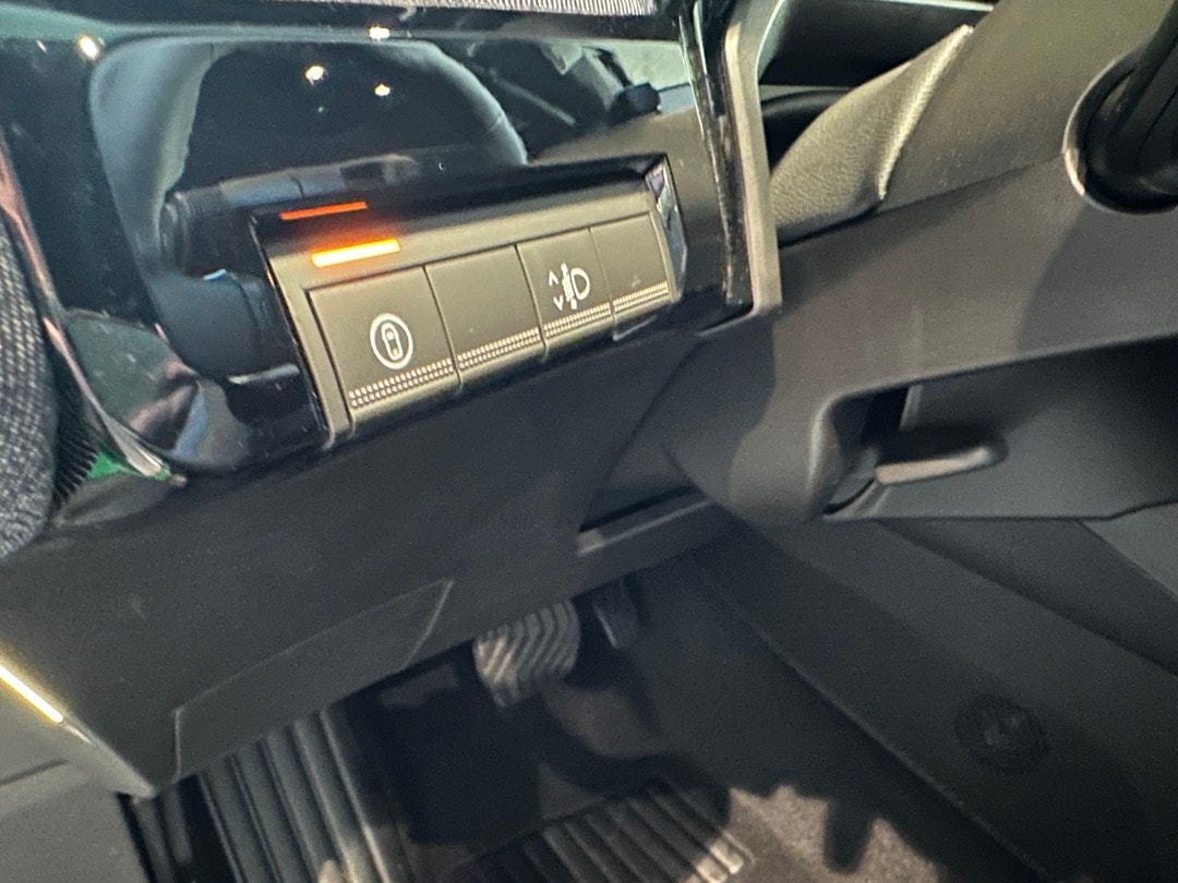 RENAULT R5 E-Tech Comfort Range 52 kWh Techno-image-17