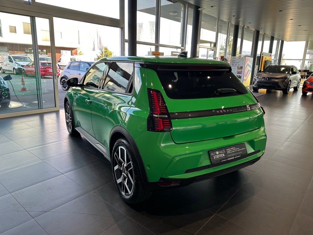 RENAULT R5 E-Tech Comfort Range 52 kWh Techno-image-4