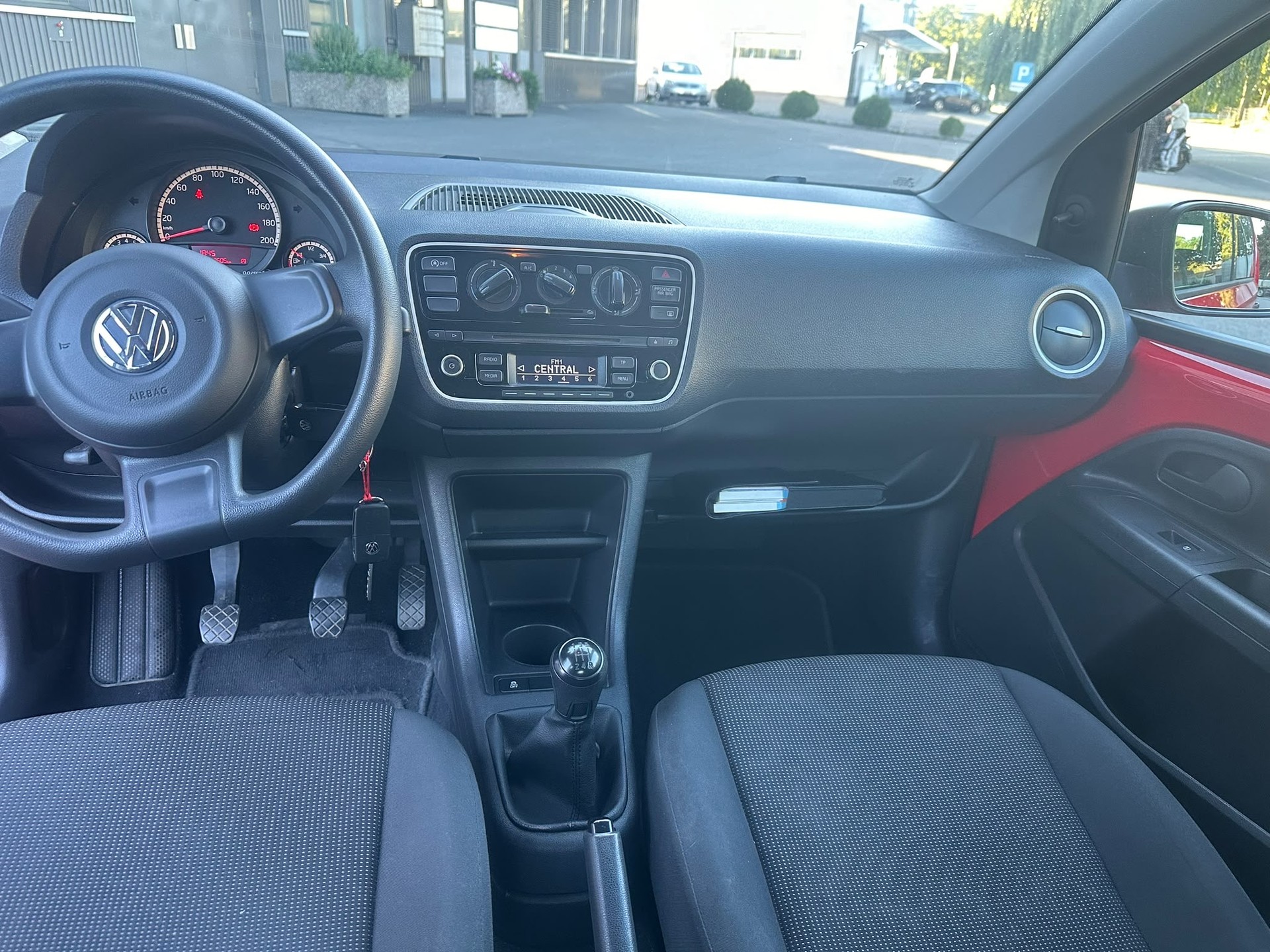 VW Up 1.0 BMT Bergamont-image-10