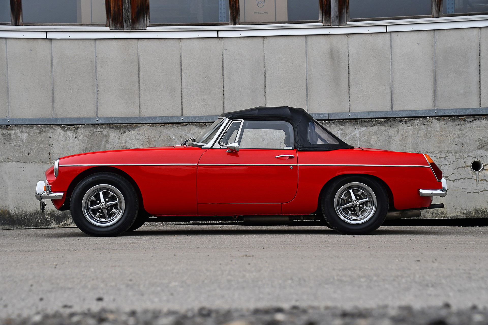 MG Roadster-image-1