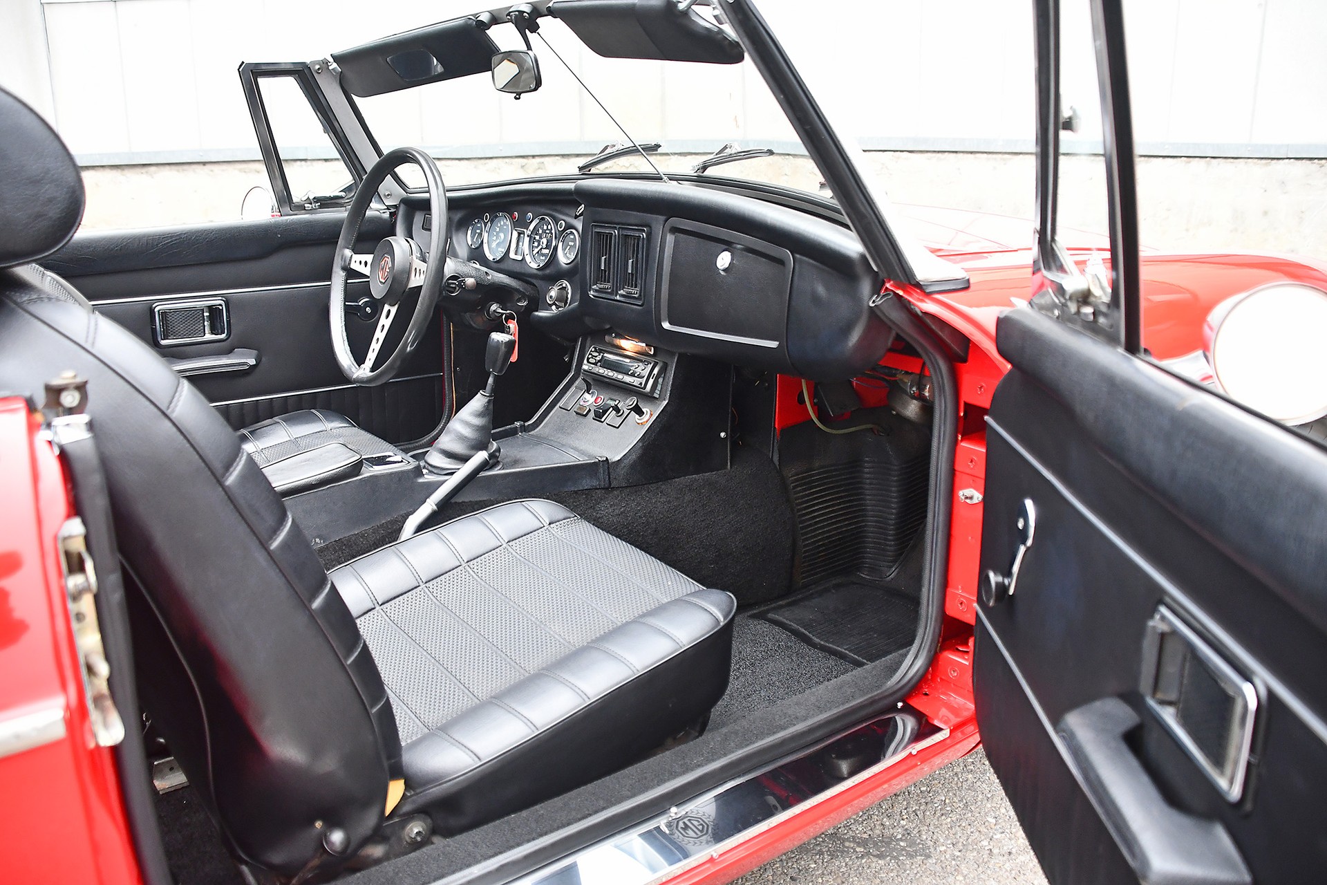 MG Roadster-image-12