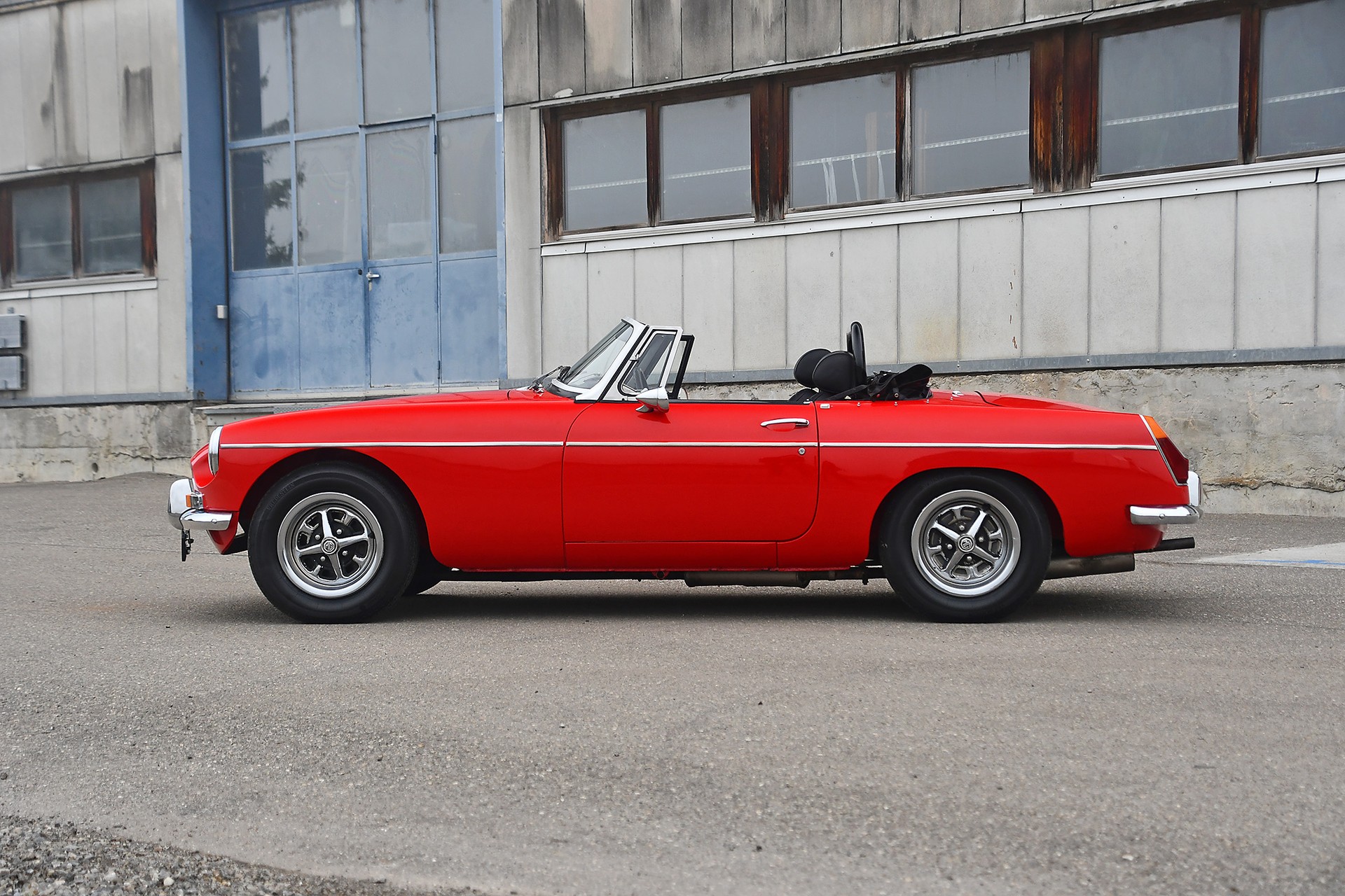MG Roadster-image-9