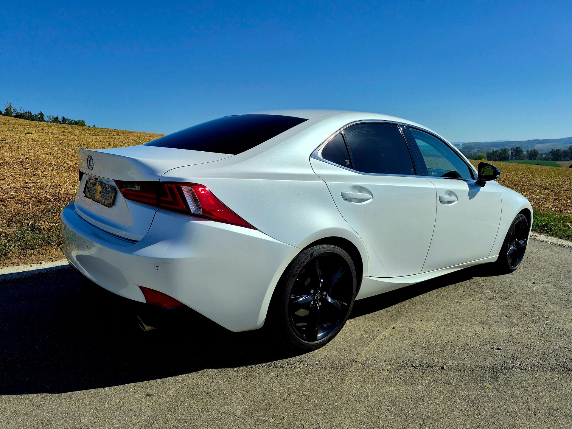 LEXUS 200t Sport-image-2