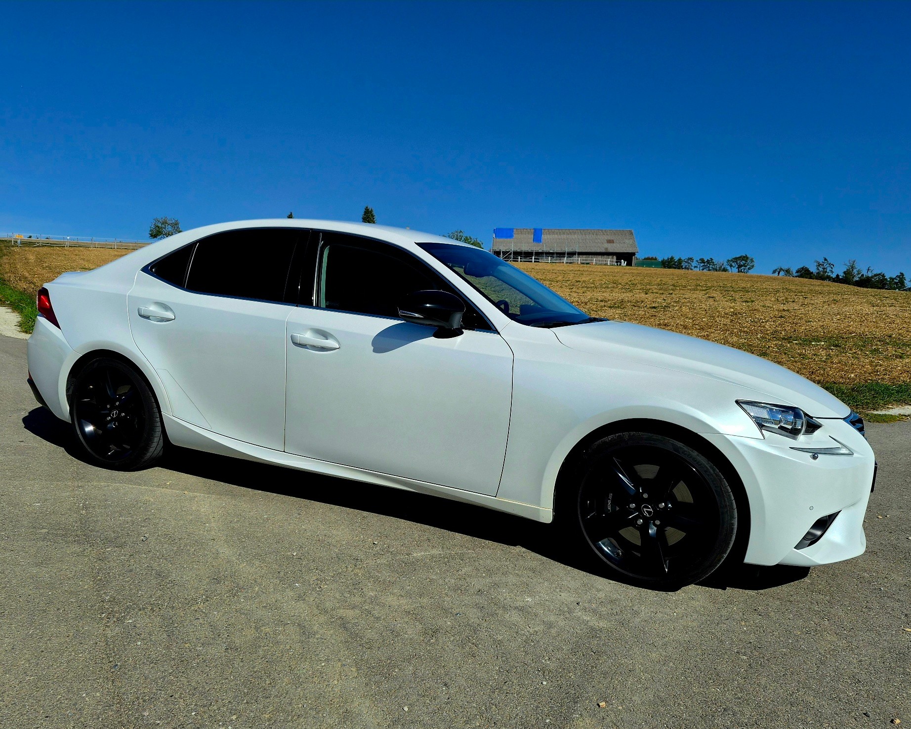 LEXUS 200t Sport-image-1