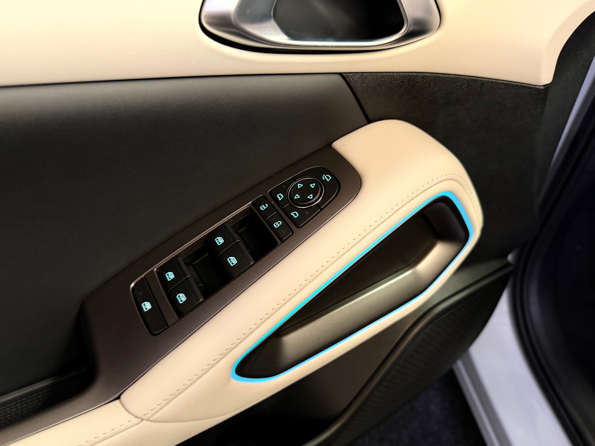 BYD Atto 2 DM-i Boost-image-20