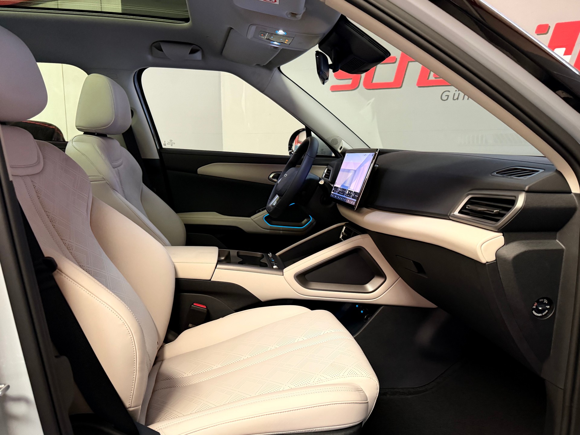 BYD Atto 2 DM-i Boost-image-17