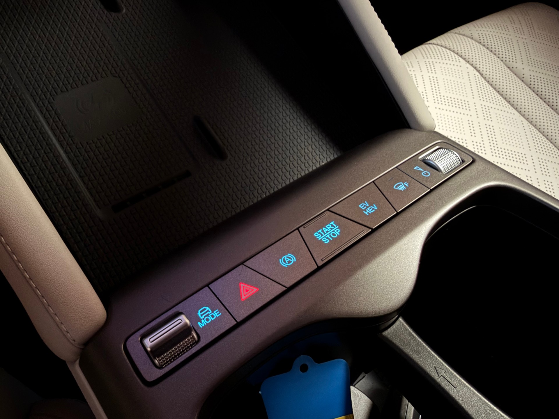 BYD Atto 2 DM-i Boost-image-22