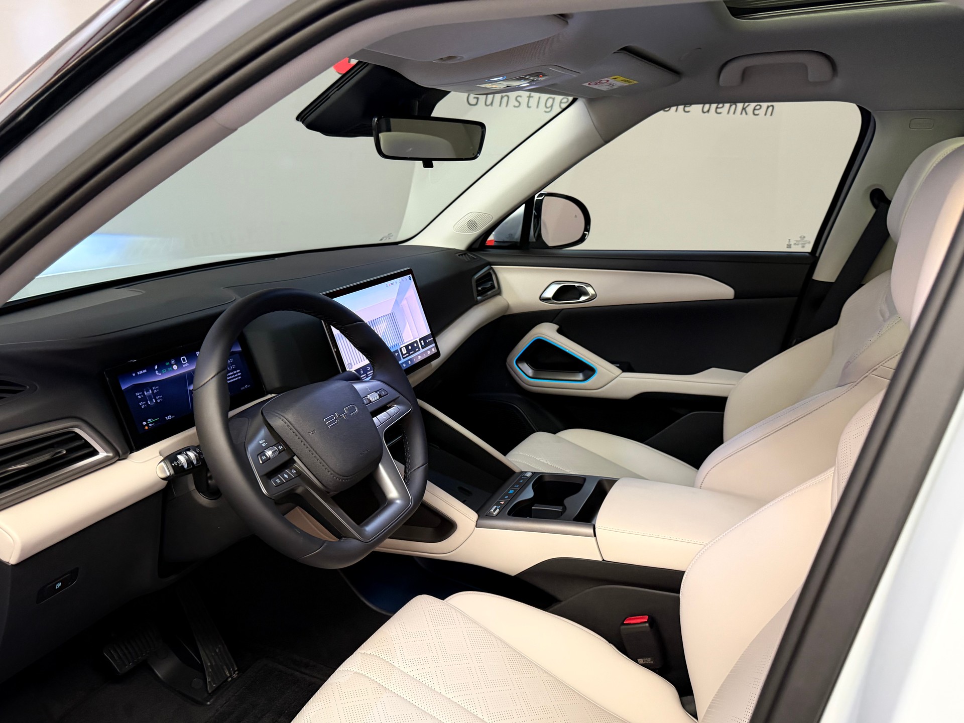 BYD Atto 2 DM-i Boost-image-14