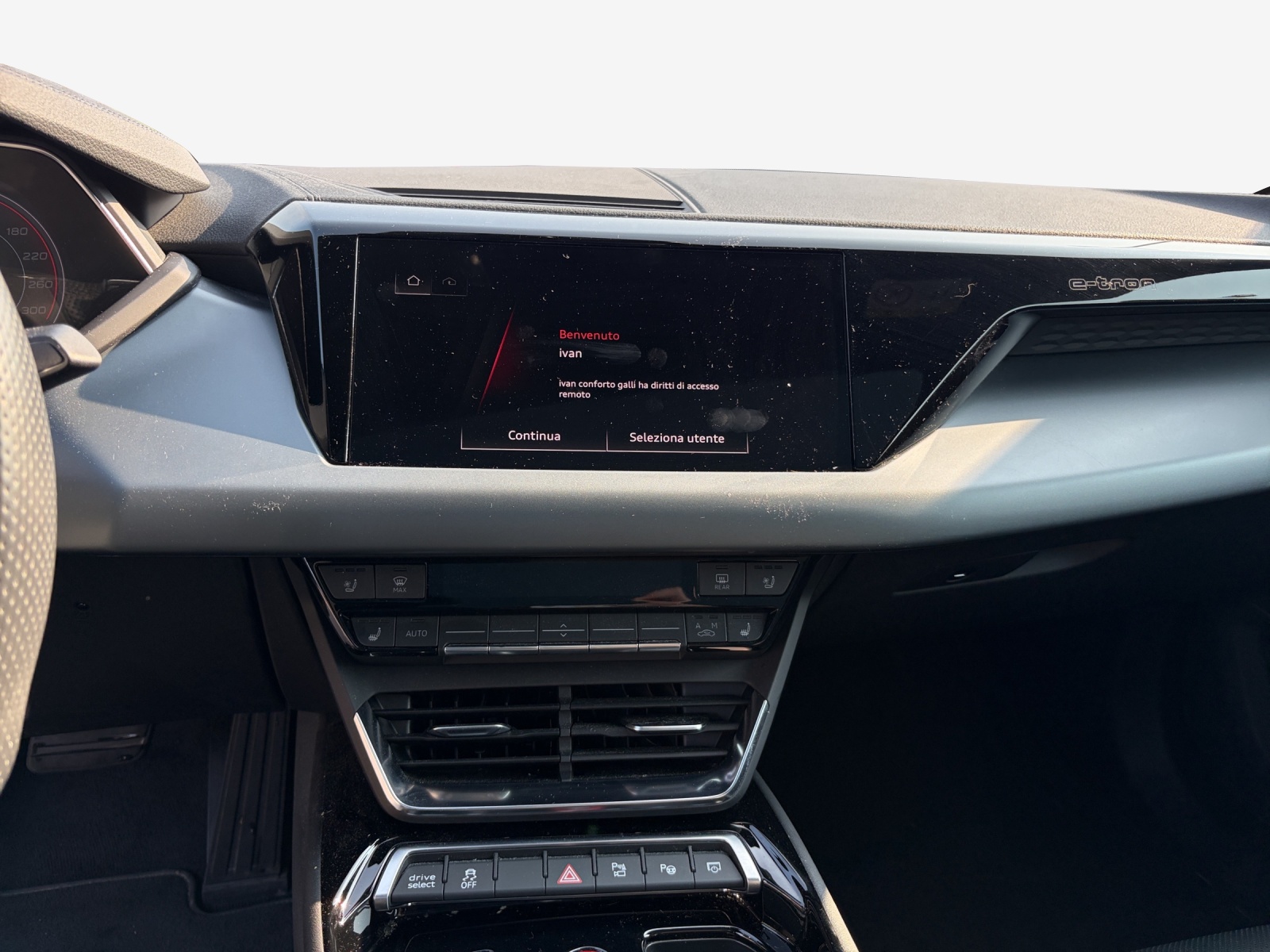 AUDI e-tron GT quattro-image-10