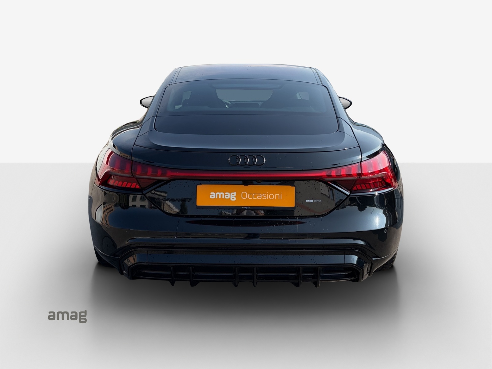 AUDI e-tron GT quattro-image-3