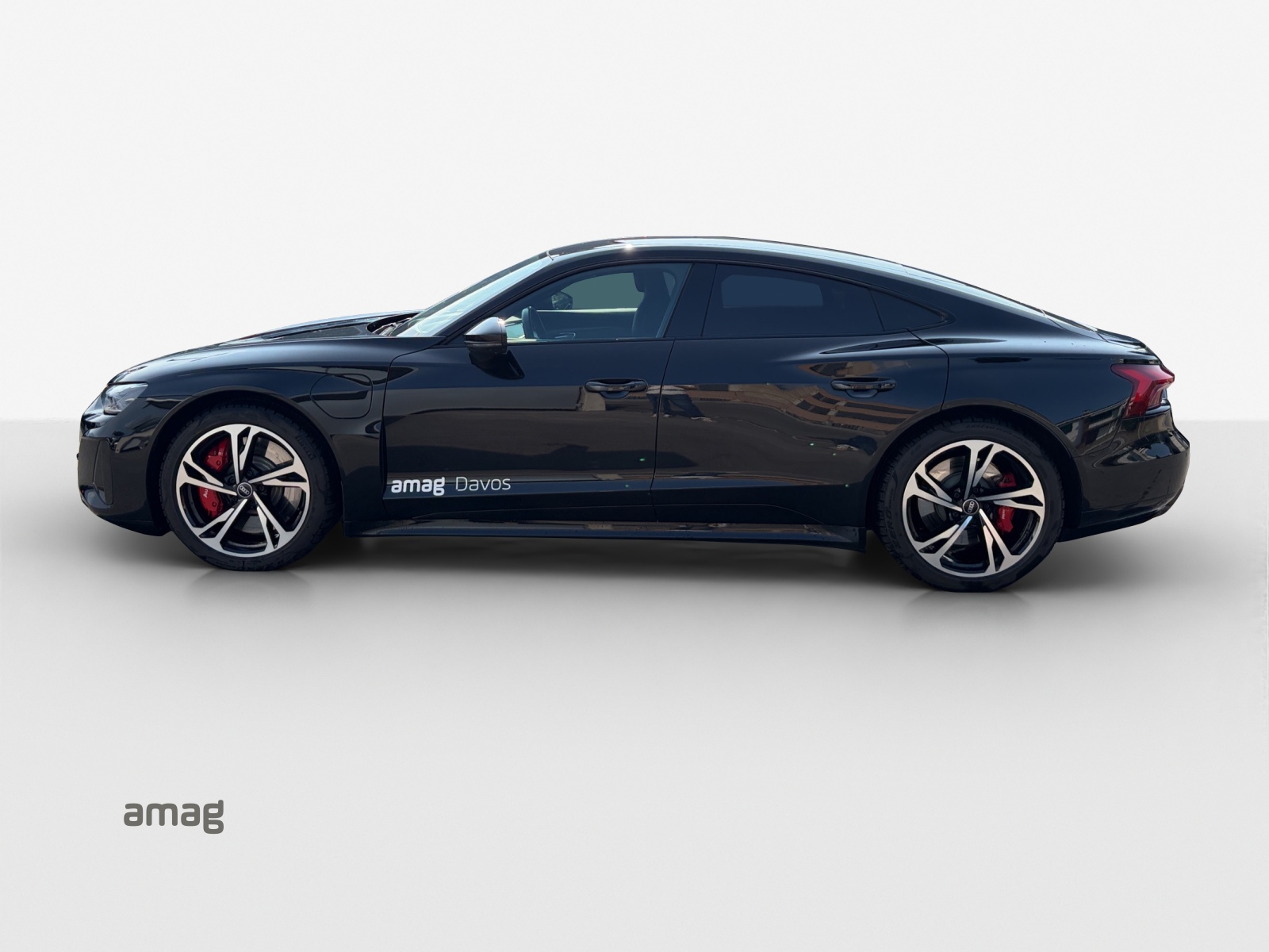 AUDI e-tron GT quattro-image-1