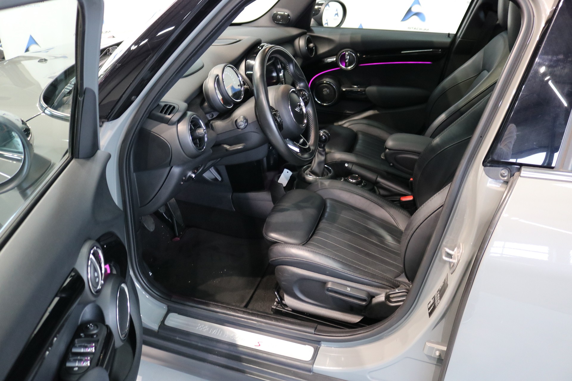 MINI Cooper S-image-38